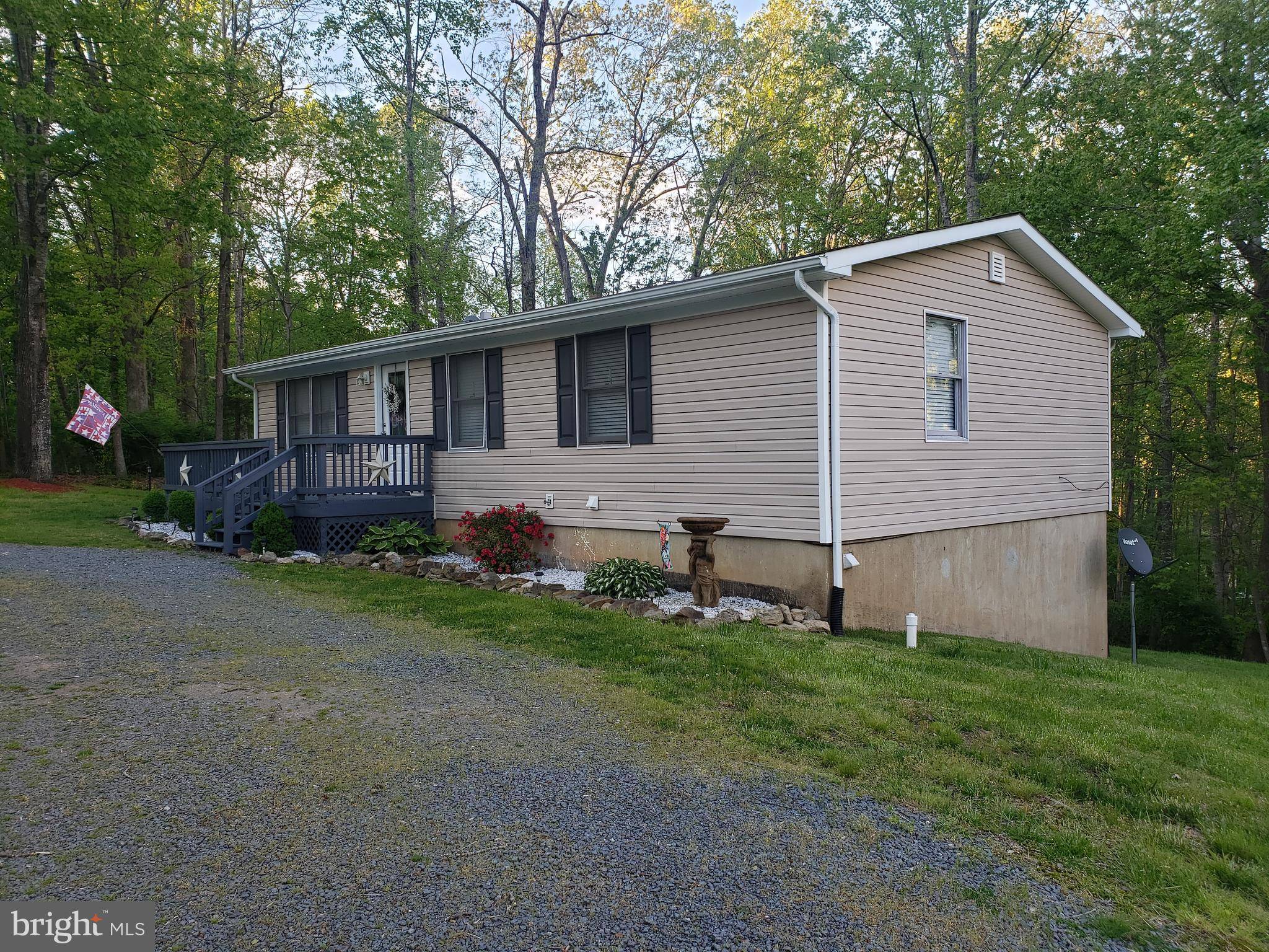 Amissville, VA 20106,115 RAPPAHANNOCK DR