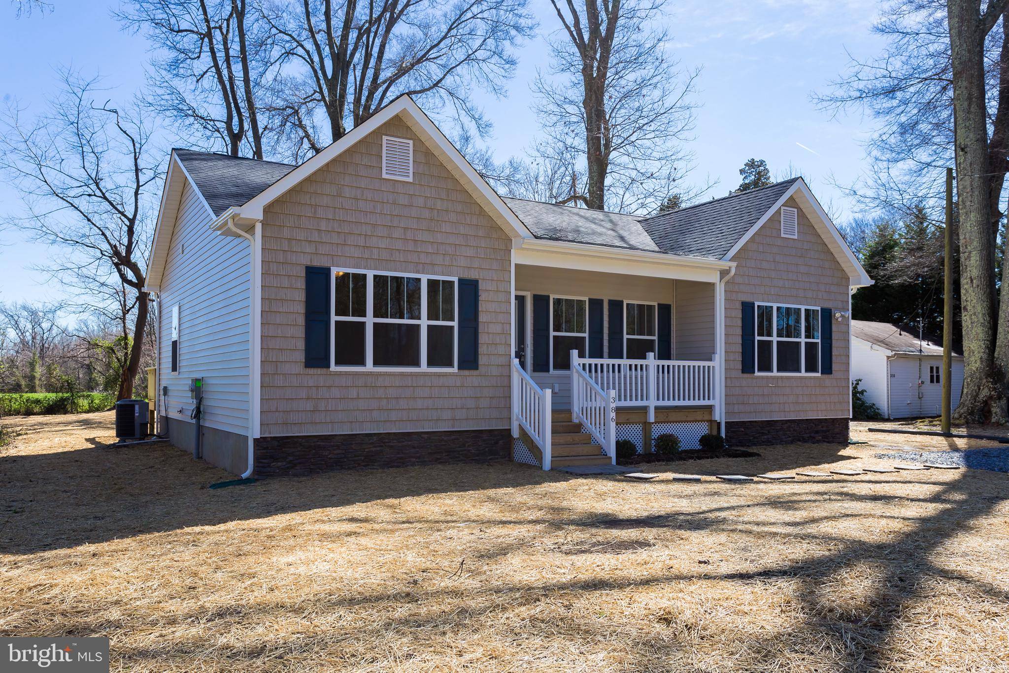 Colonial Beach, VA 22443,105 9TH ST