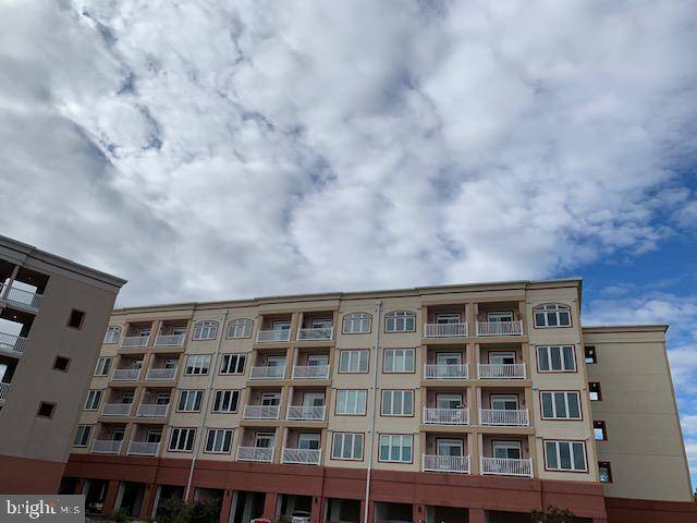 Colonial Beach, VA 22443,103 N. IRVING AVE #402