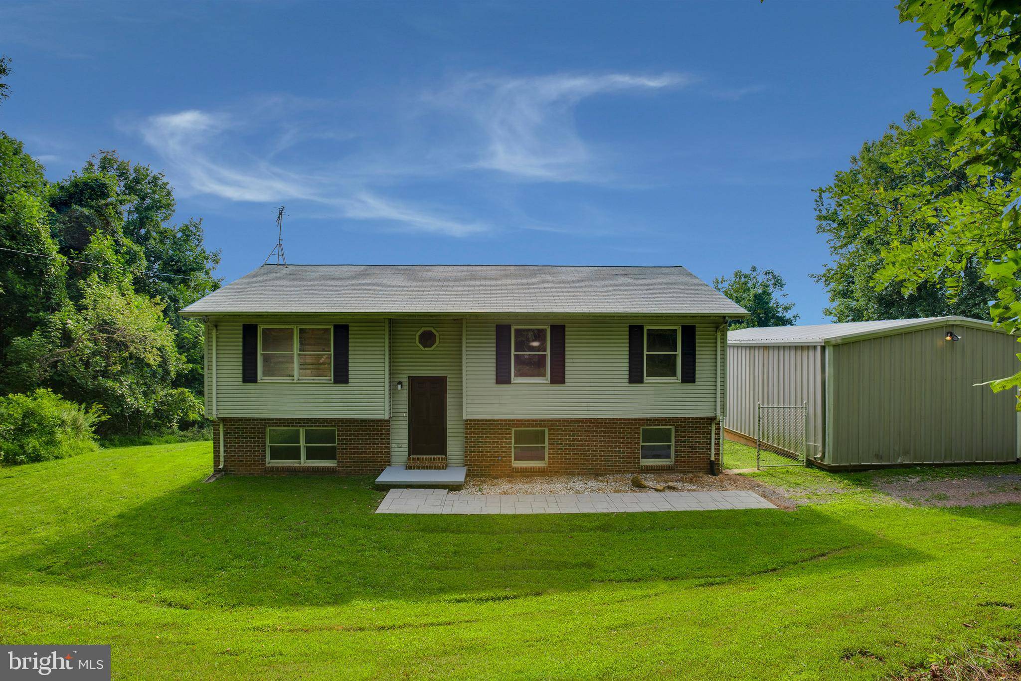 Linden, VA 22642,527 APPLE JACK CIR