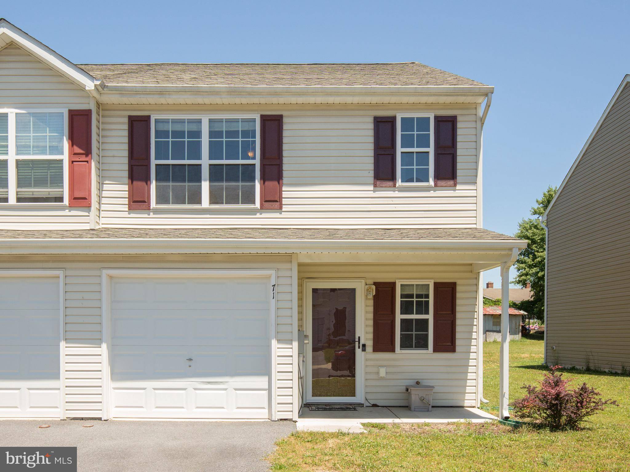 Inwood, WV 25428,71 MYATT