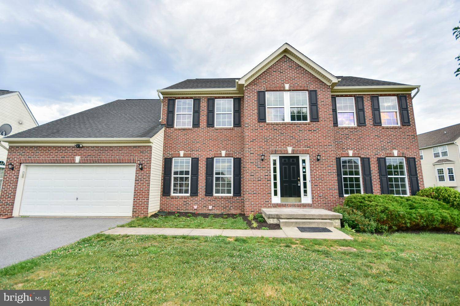 Martinsburg, WV 25405,36 MUDDLER CT