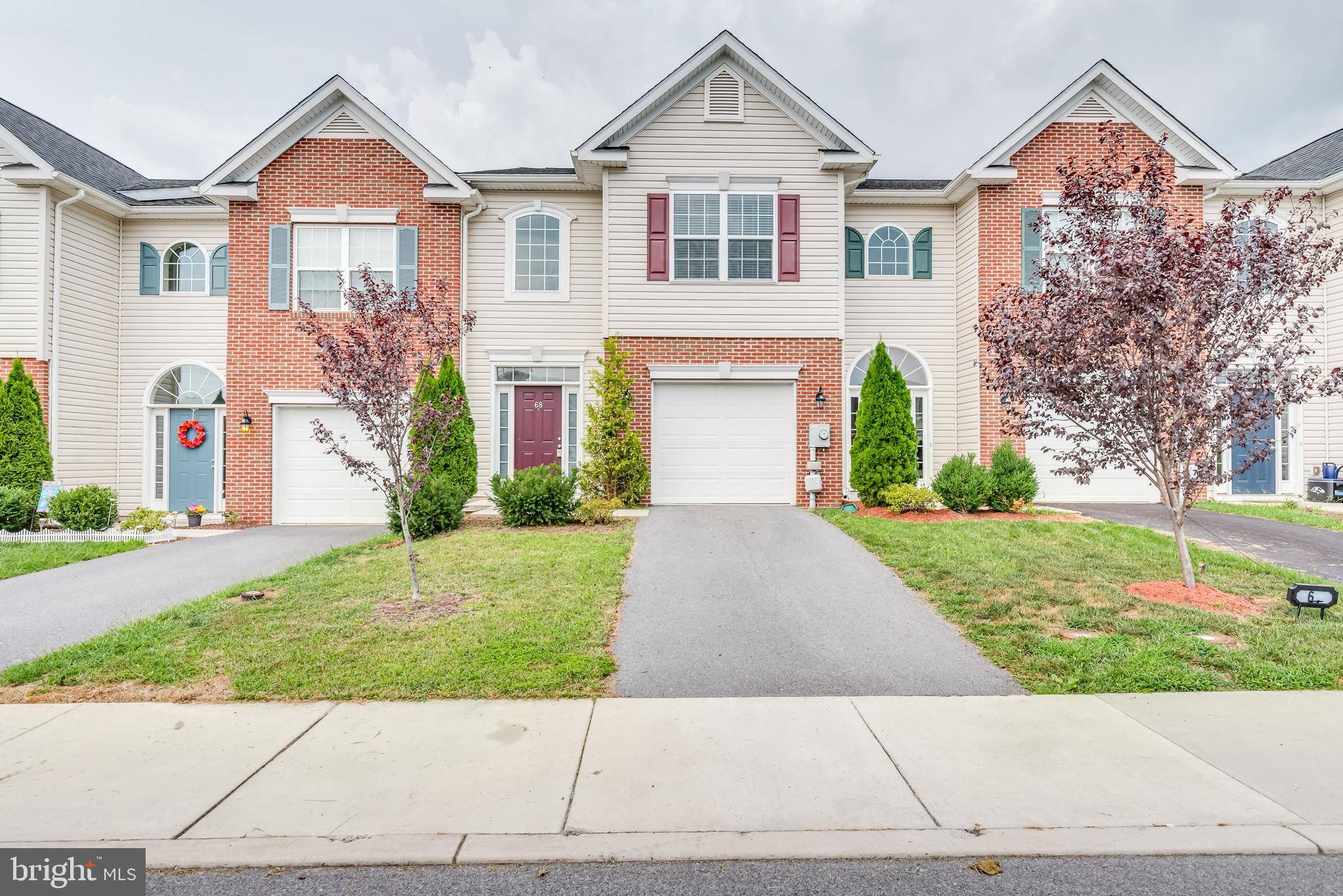 Falling Waters, WV 25419,68 CHENNAULT TRL