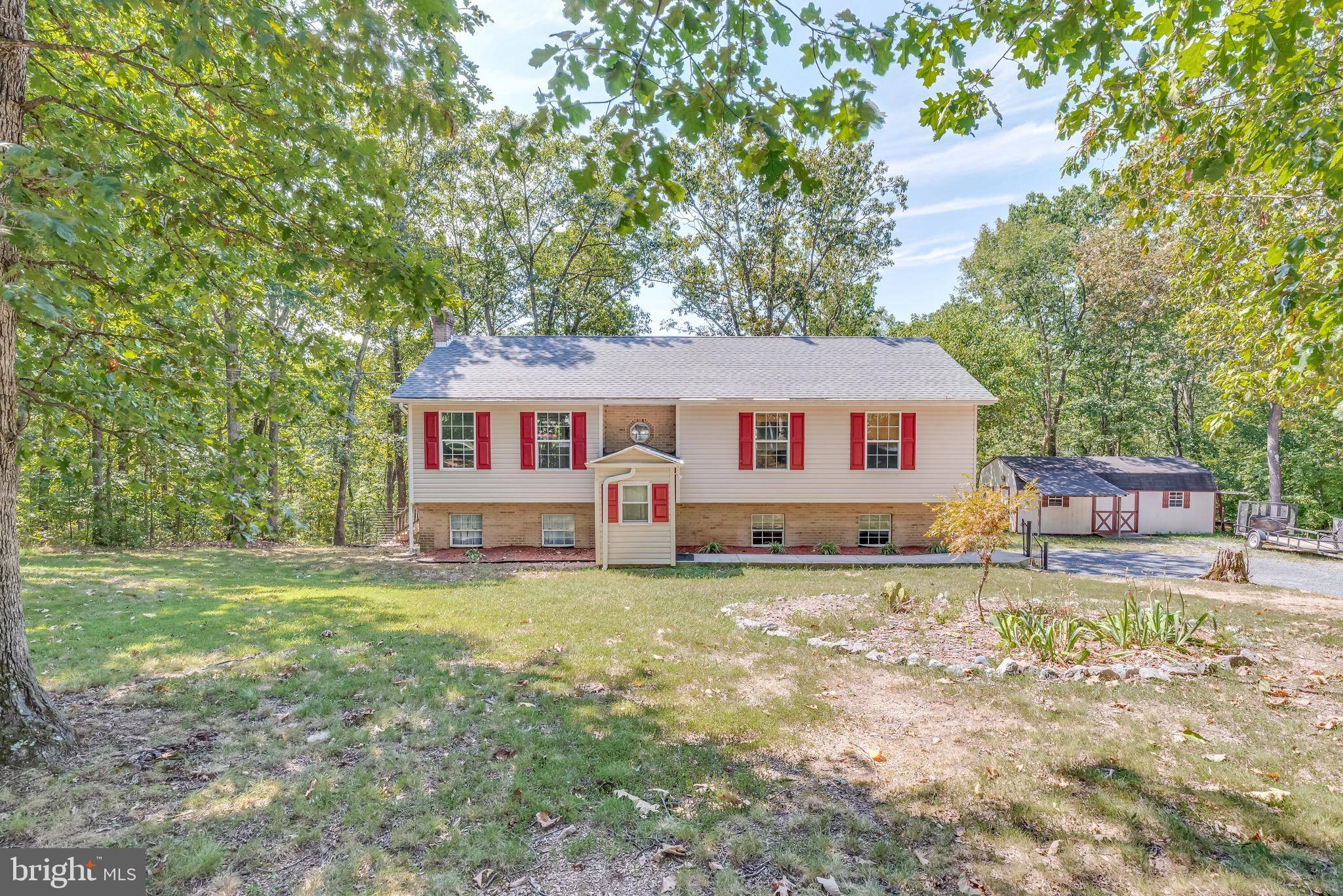 Inwood, WV 25428,410 POETS LN