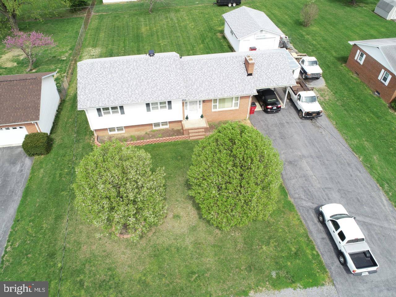 Inwood, WV 25428,111 CLINE DR