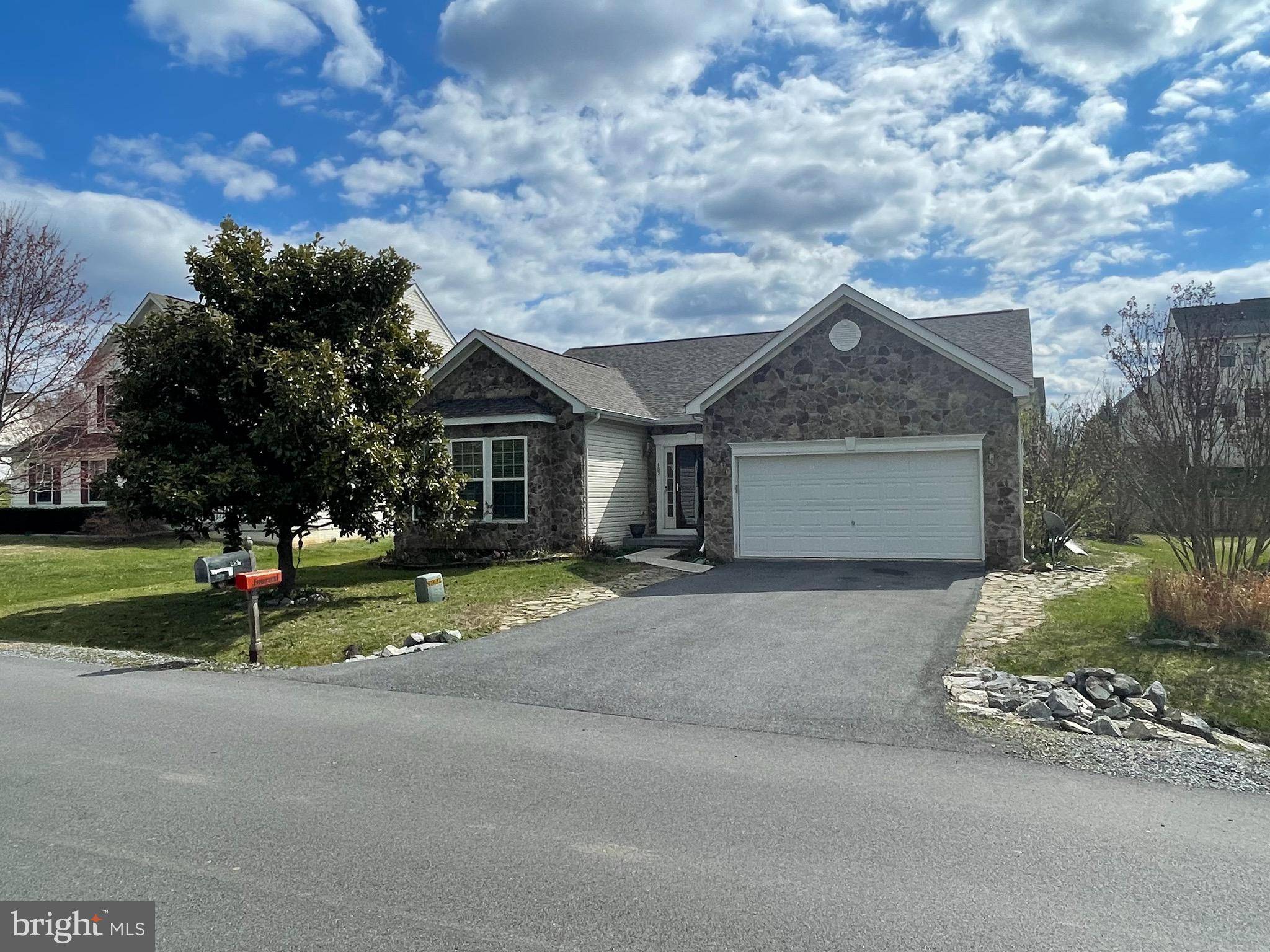 Inwood, WV 25428,457 BENTLEY DR