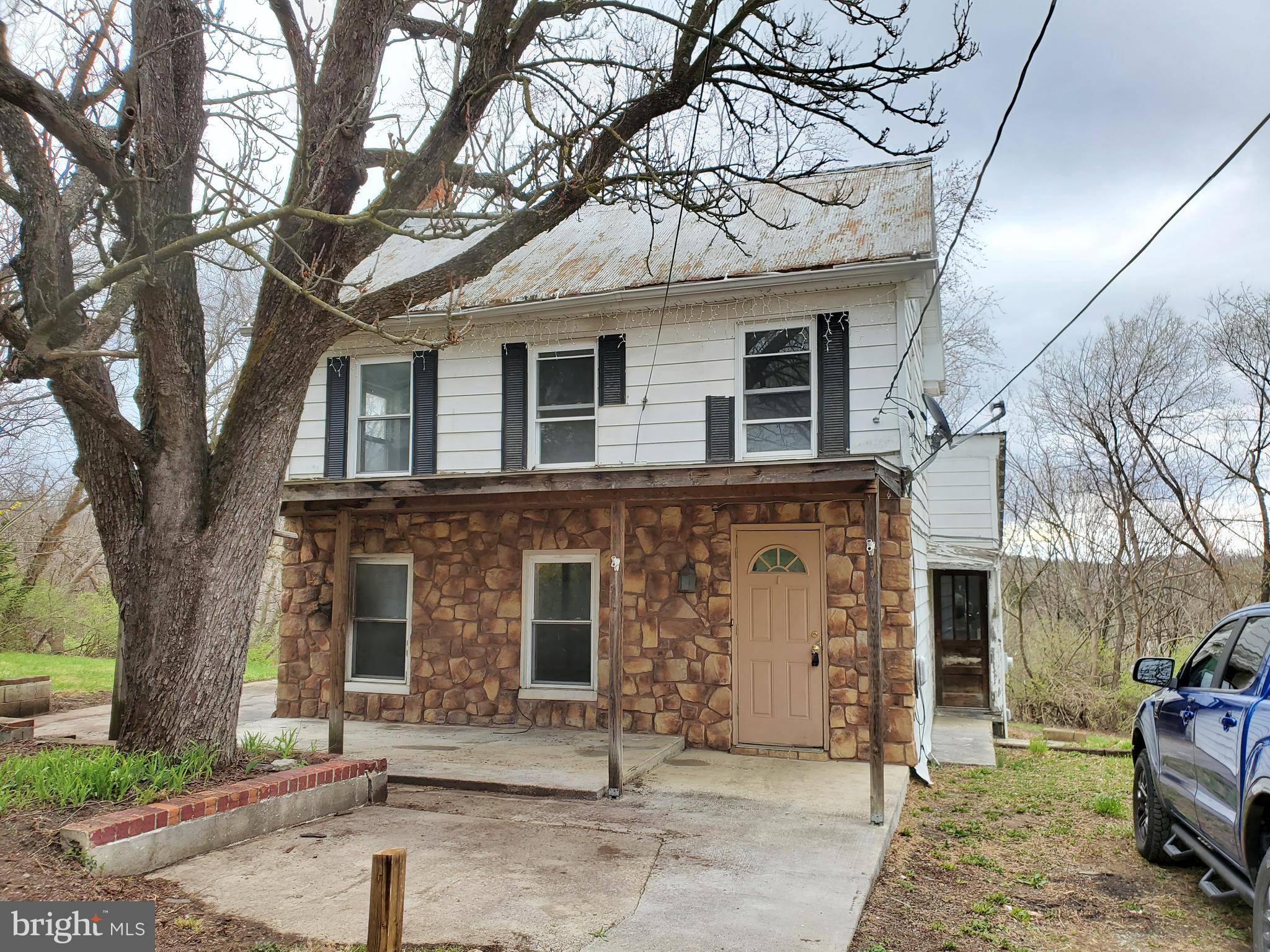 Martinsburg, WV 25404,491 E BURKE