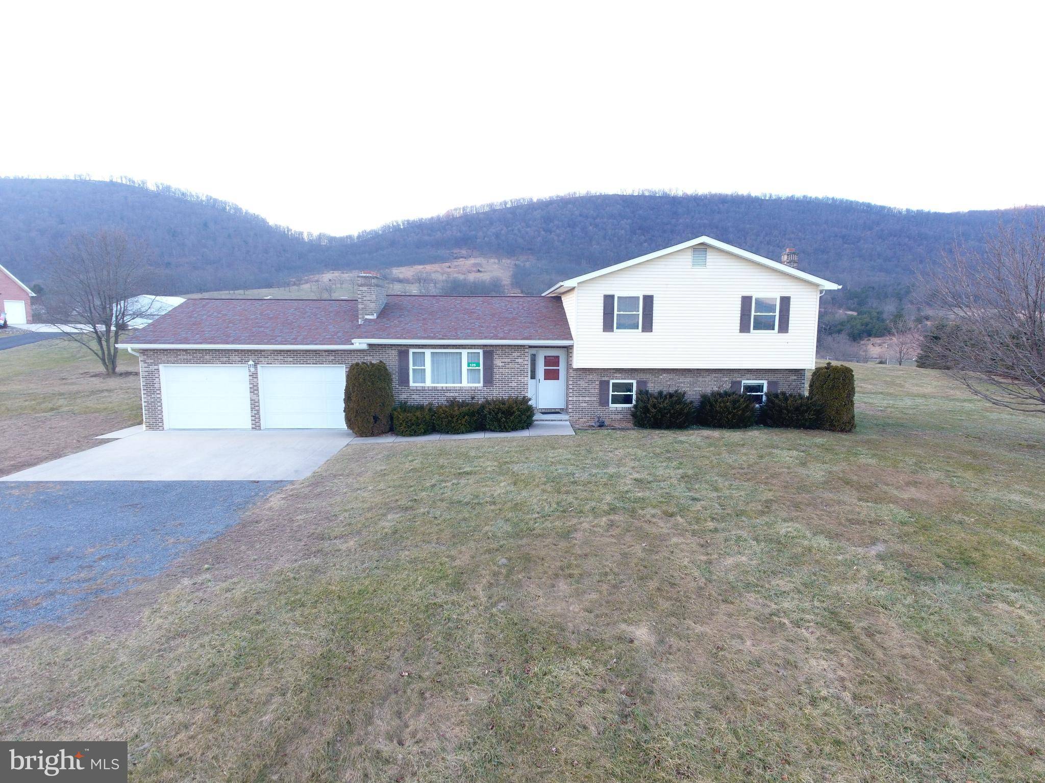 Maysville, WV 26833,125 TWIN OAKS