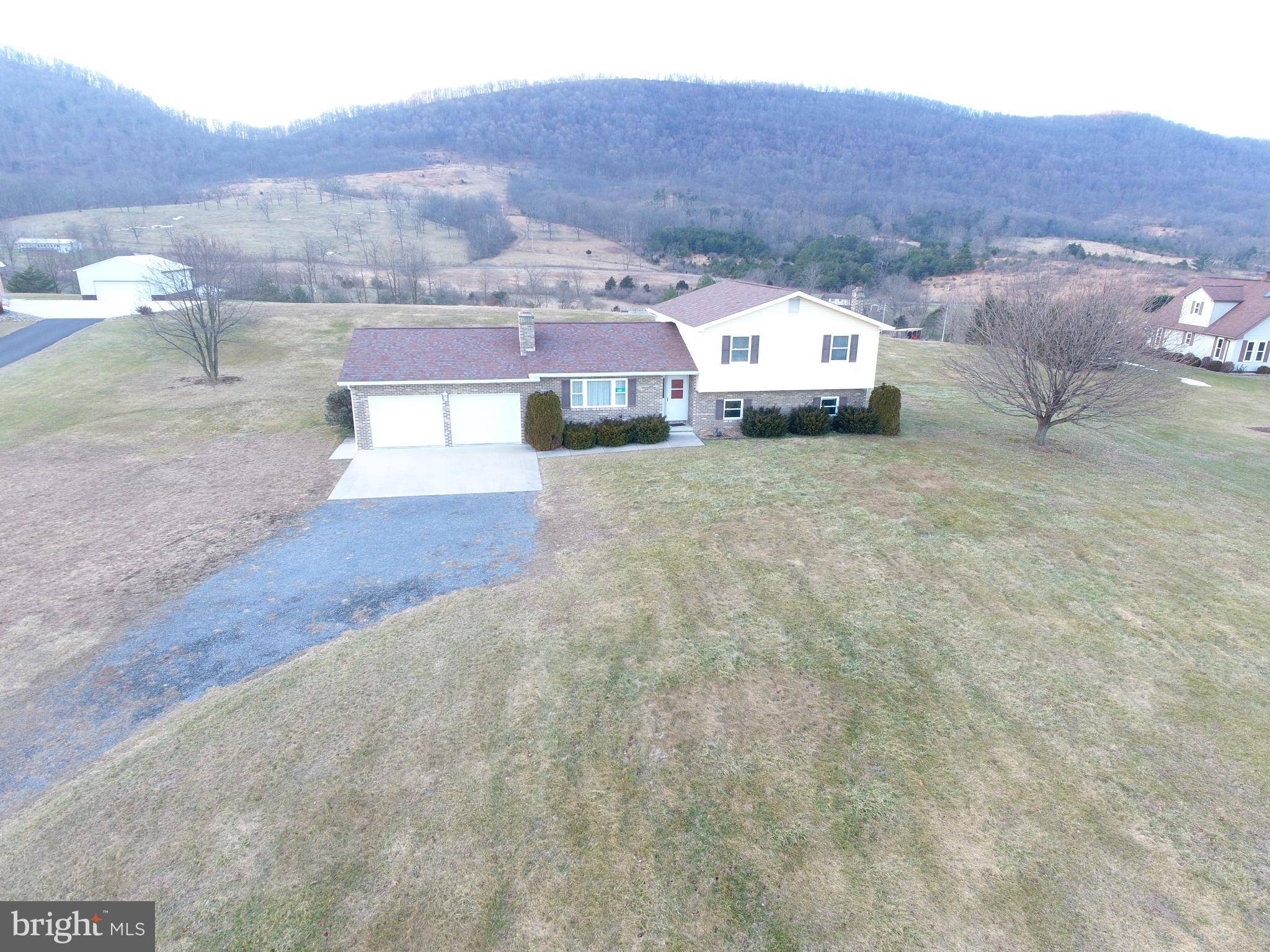 Maysville, WV 26833,125 TWIN OAKS