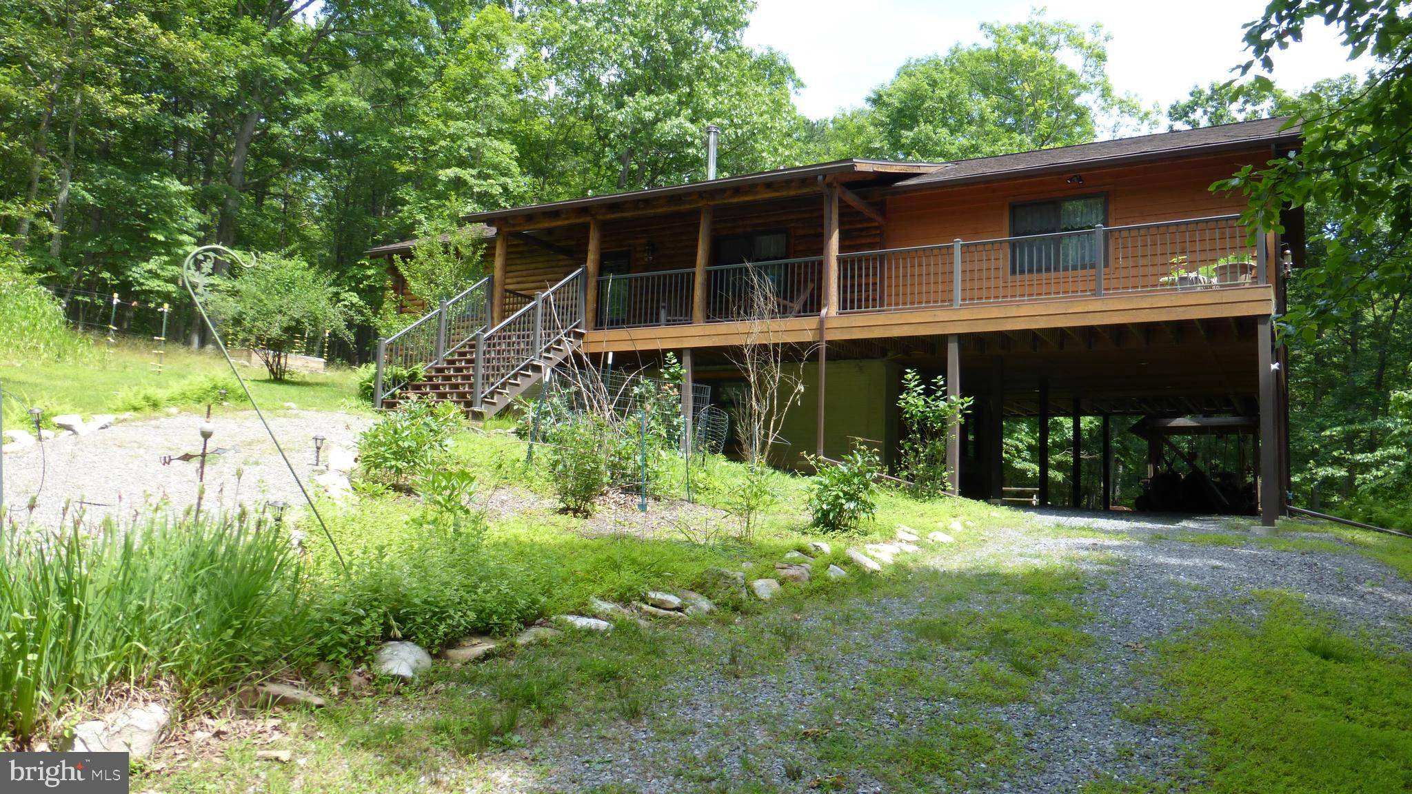 Baker, WV 26801,462 COVE CREEK