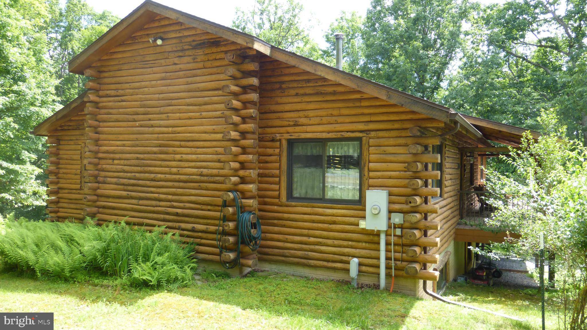 Baker, WV 26801,462 COVE CREEK