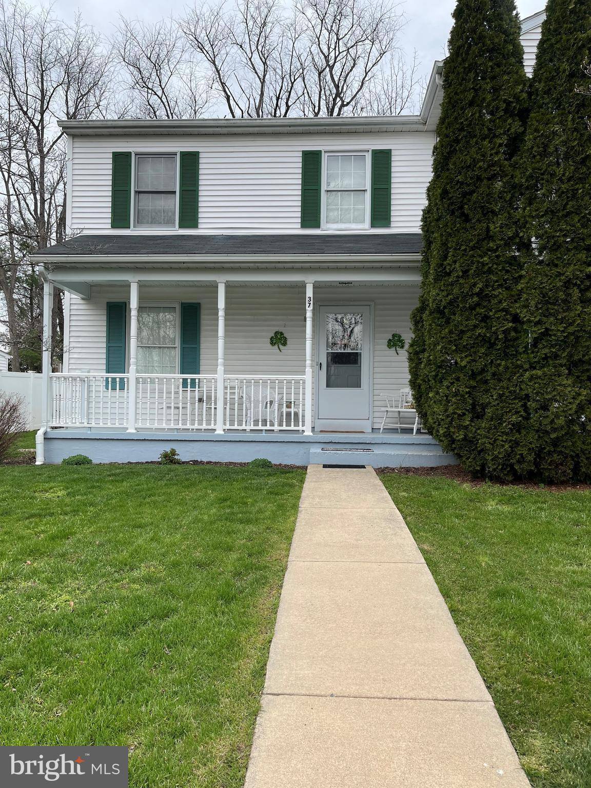 Charles Town, WV 25414,37 NEWINGTON CT S