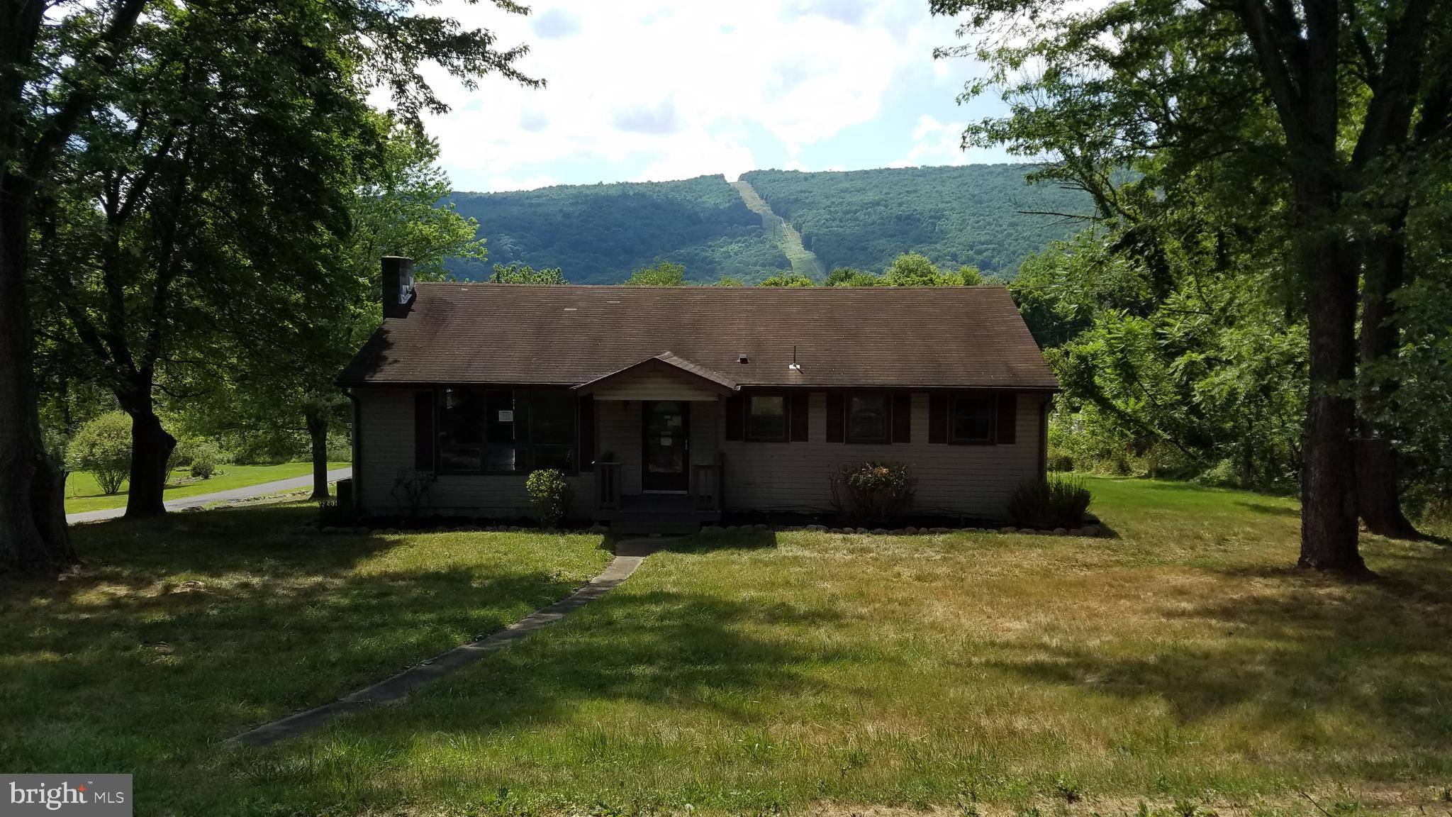 Ridgeley, WV 26753,16 LANSDOWNE ST