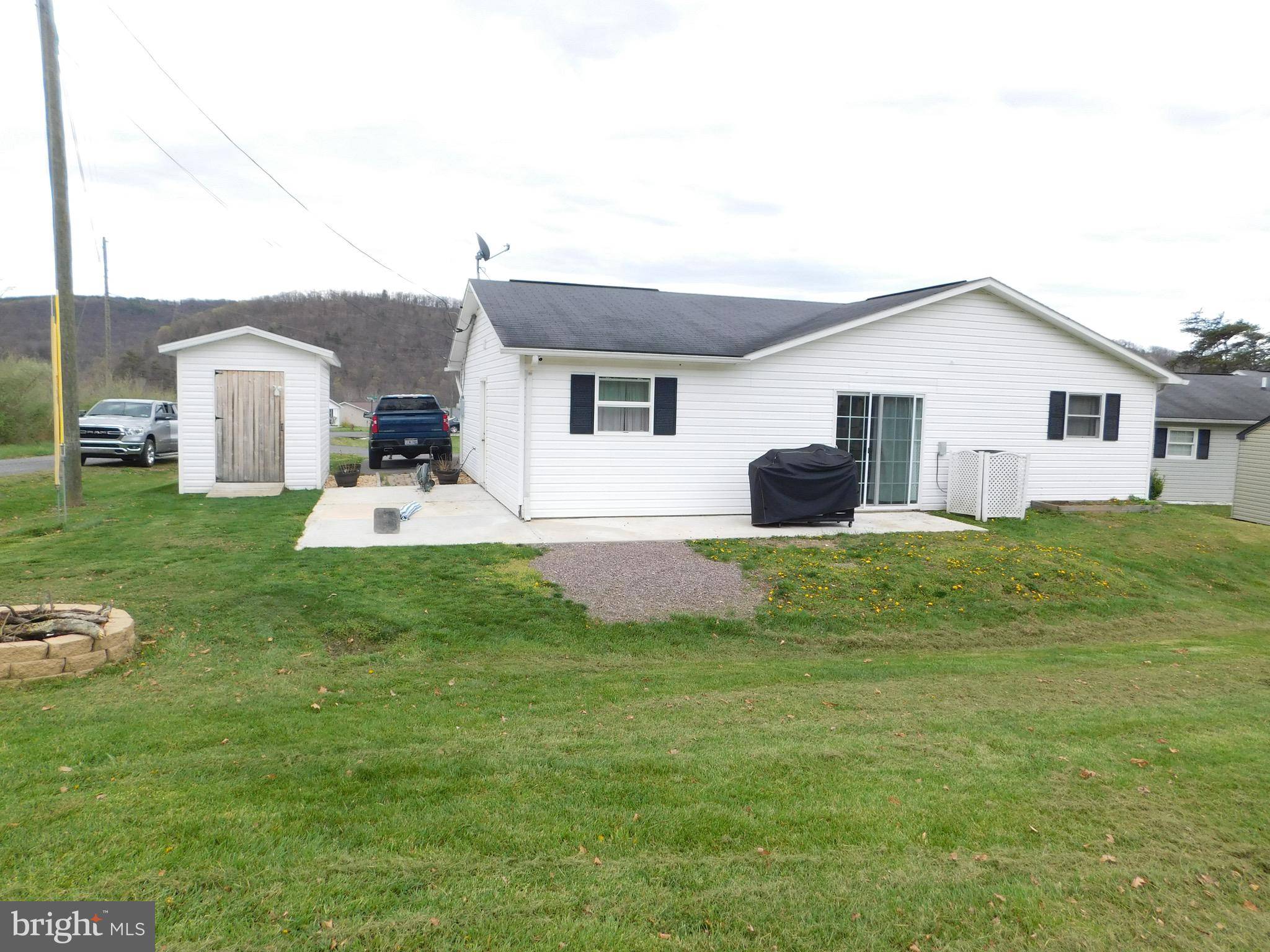 Keyser, WV 26726,183 MEADOW ST