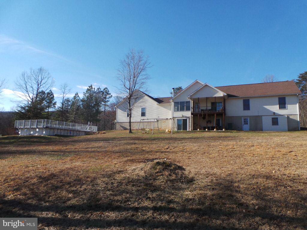 Great Cacapon, WV 25422,4195 WOODMONT