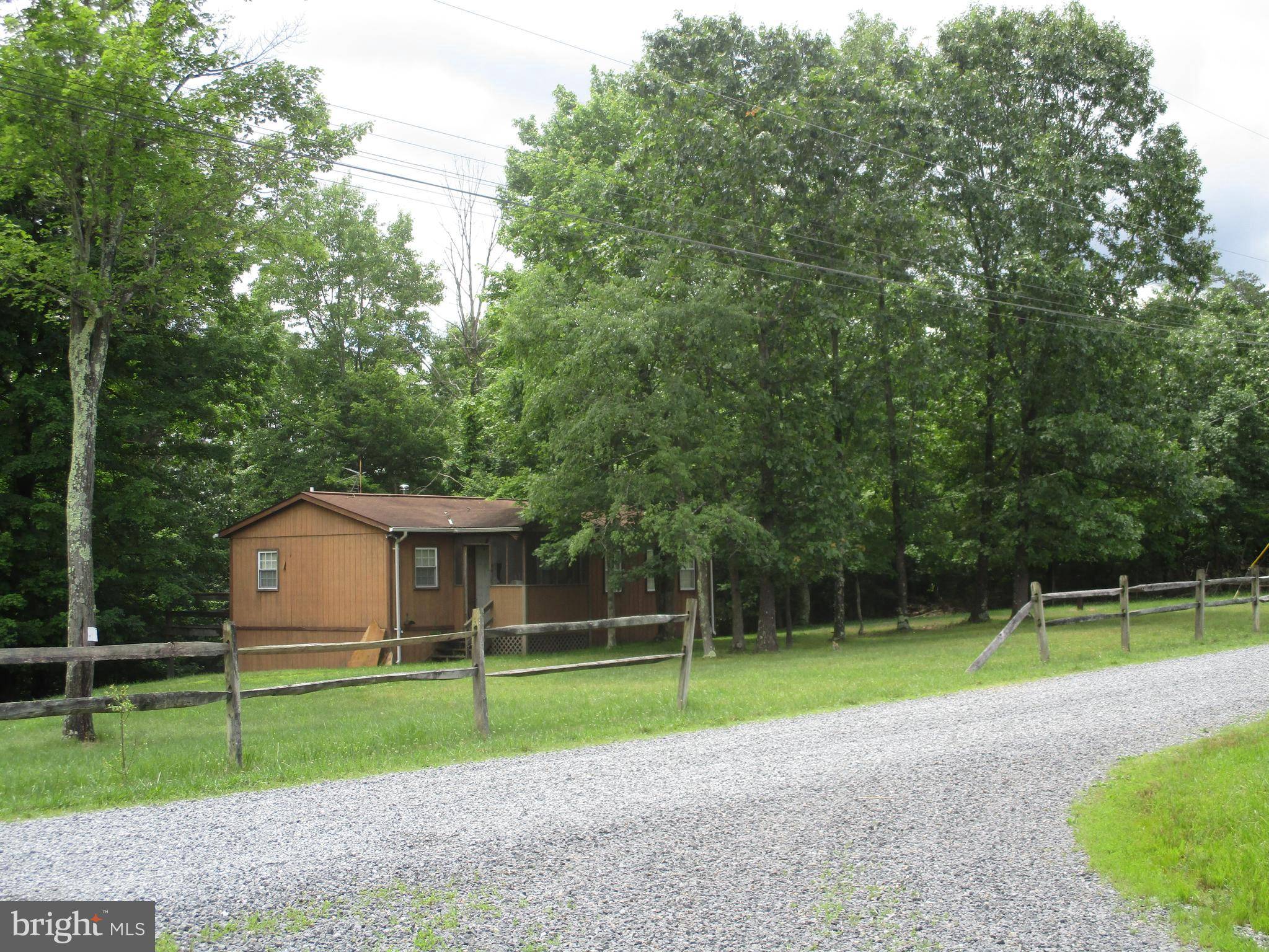 Berkeley Springs, WV 25411,602 PLUM TREE LN