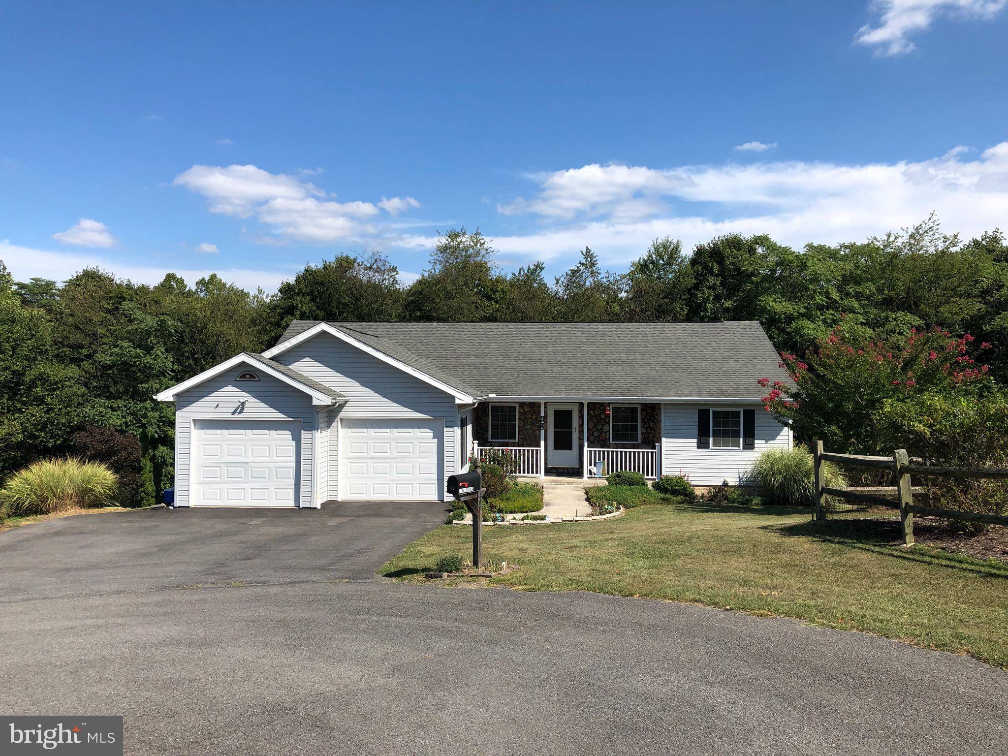 Berkeley Springs, WV 25411,42 HUMMINGBIRD PL