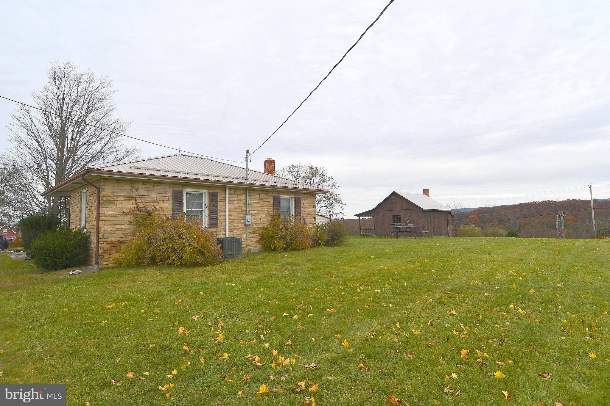 Berkeley Springs, WV 25411,528 FAIRVIEW DR