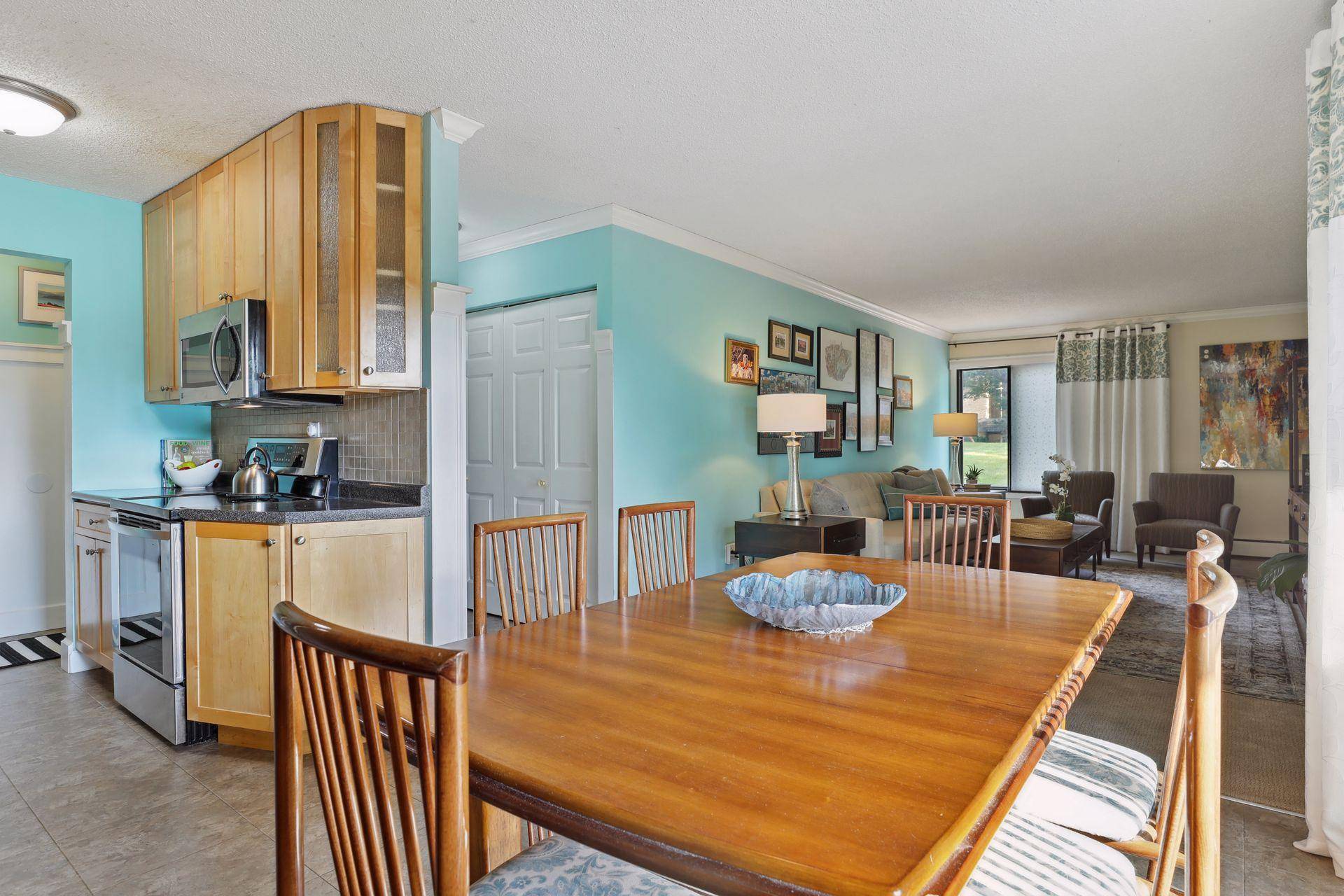 Shoreview, MN 55126,3421 Kent ST