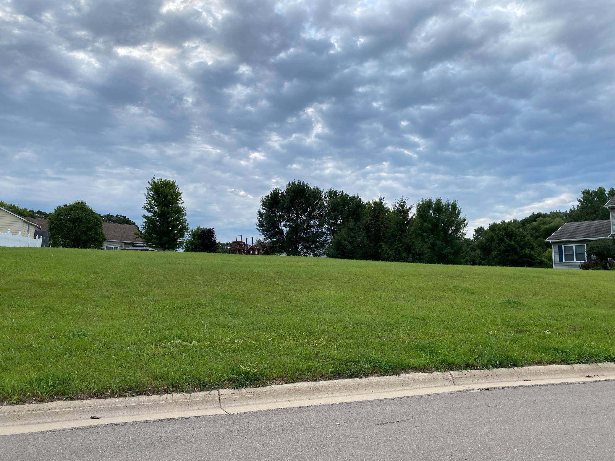 Albert Lea, MN 56007,0000 Meadow