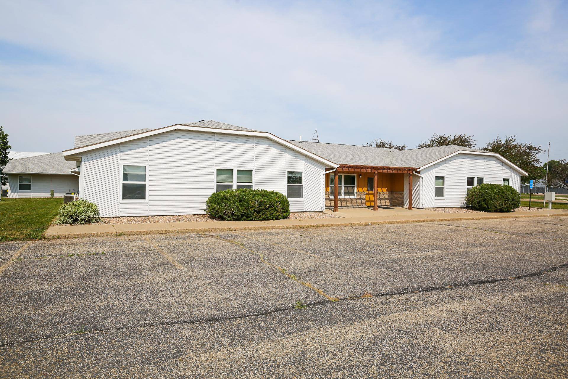 Luverne, MN 56156,311 W Gabrielson RD