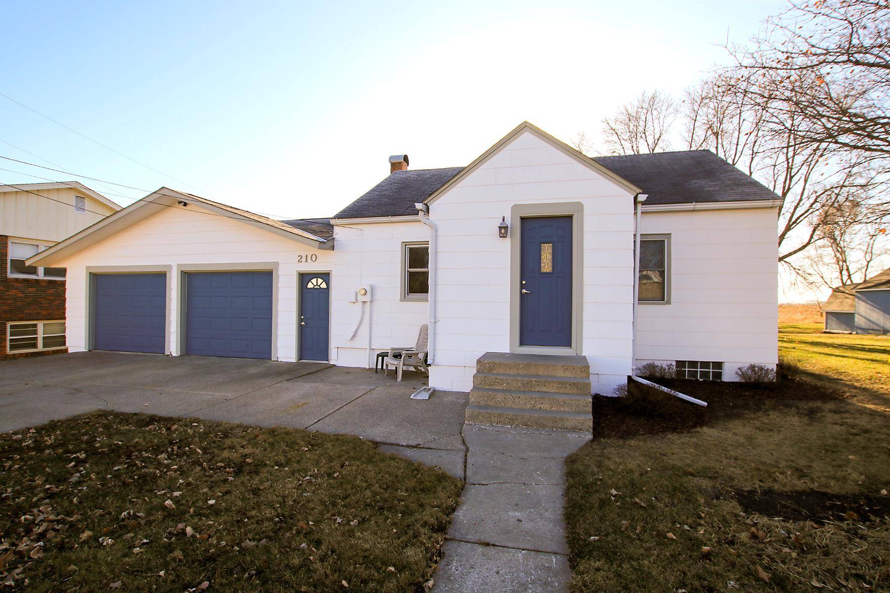 Green Isle, MN 55338,210 Cleveland AVE
