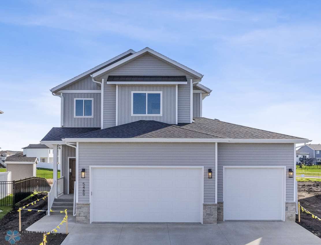 West Fargo, ND 58078,5489 Lori LN W