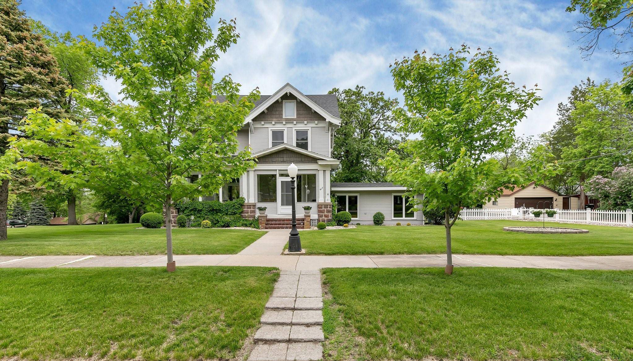 Alexandria, MN 56308,417 6th AVE W