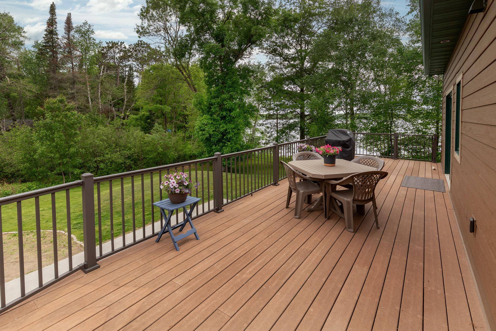 Emily, MN 56447,23038 S Shore DR