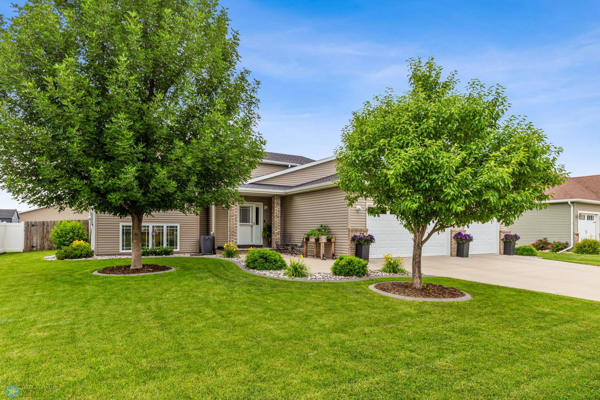 Fargo, ND 58104,3759 Fillmore ST S
