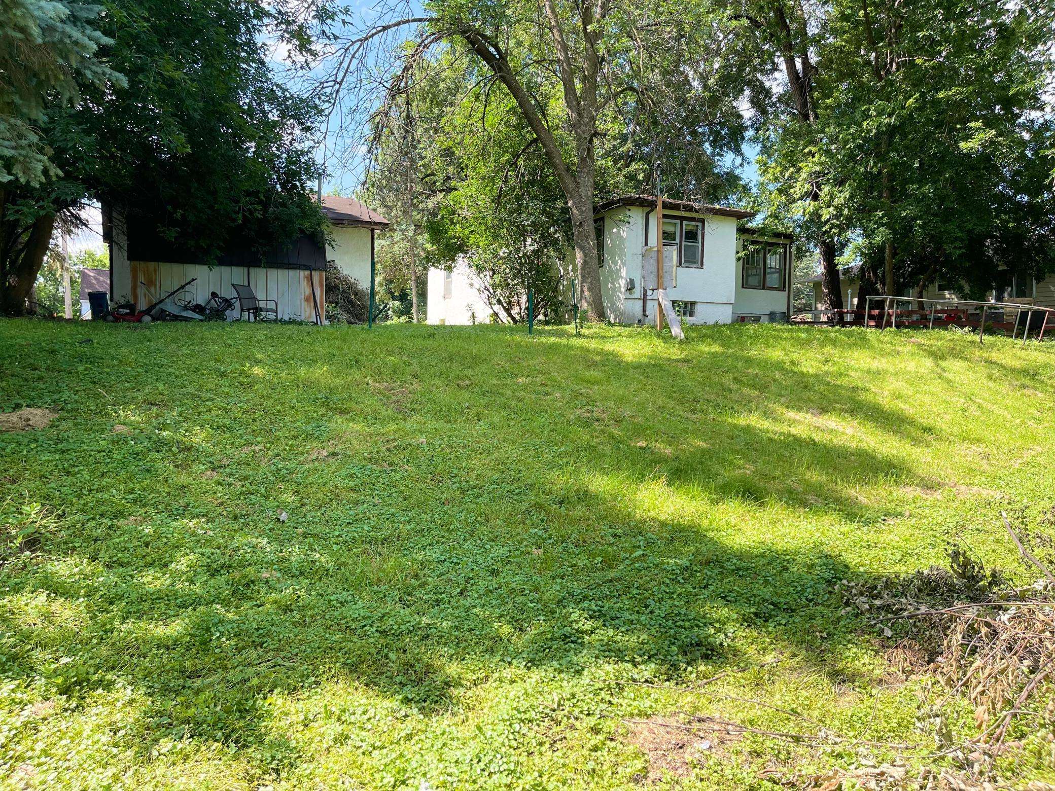 Minneapolis, MN 55427,6712 Golden Valley RD
