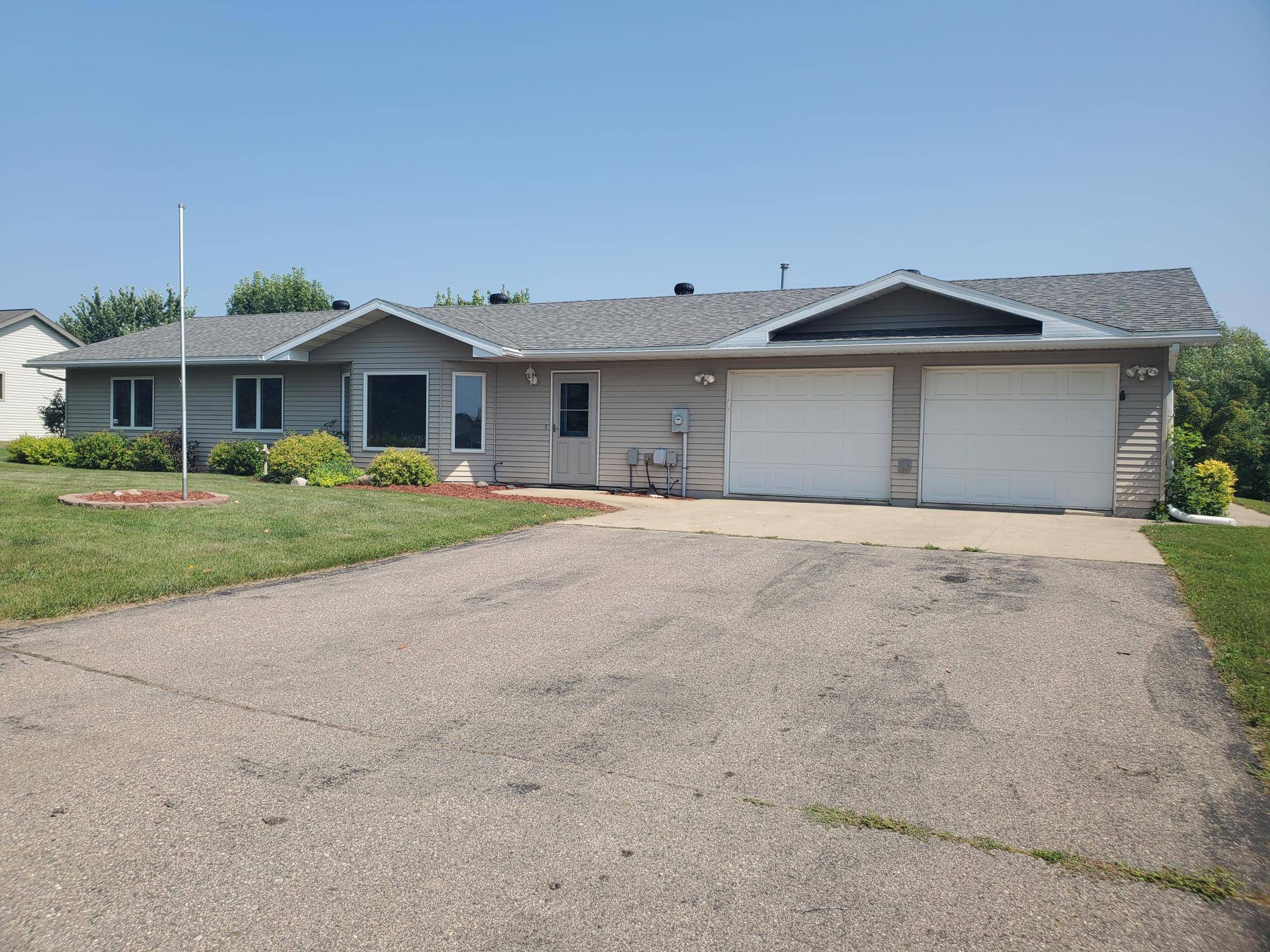 Detroit Lakes, MN 56501,888 Willow Springs RD