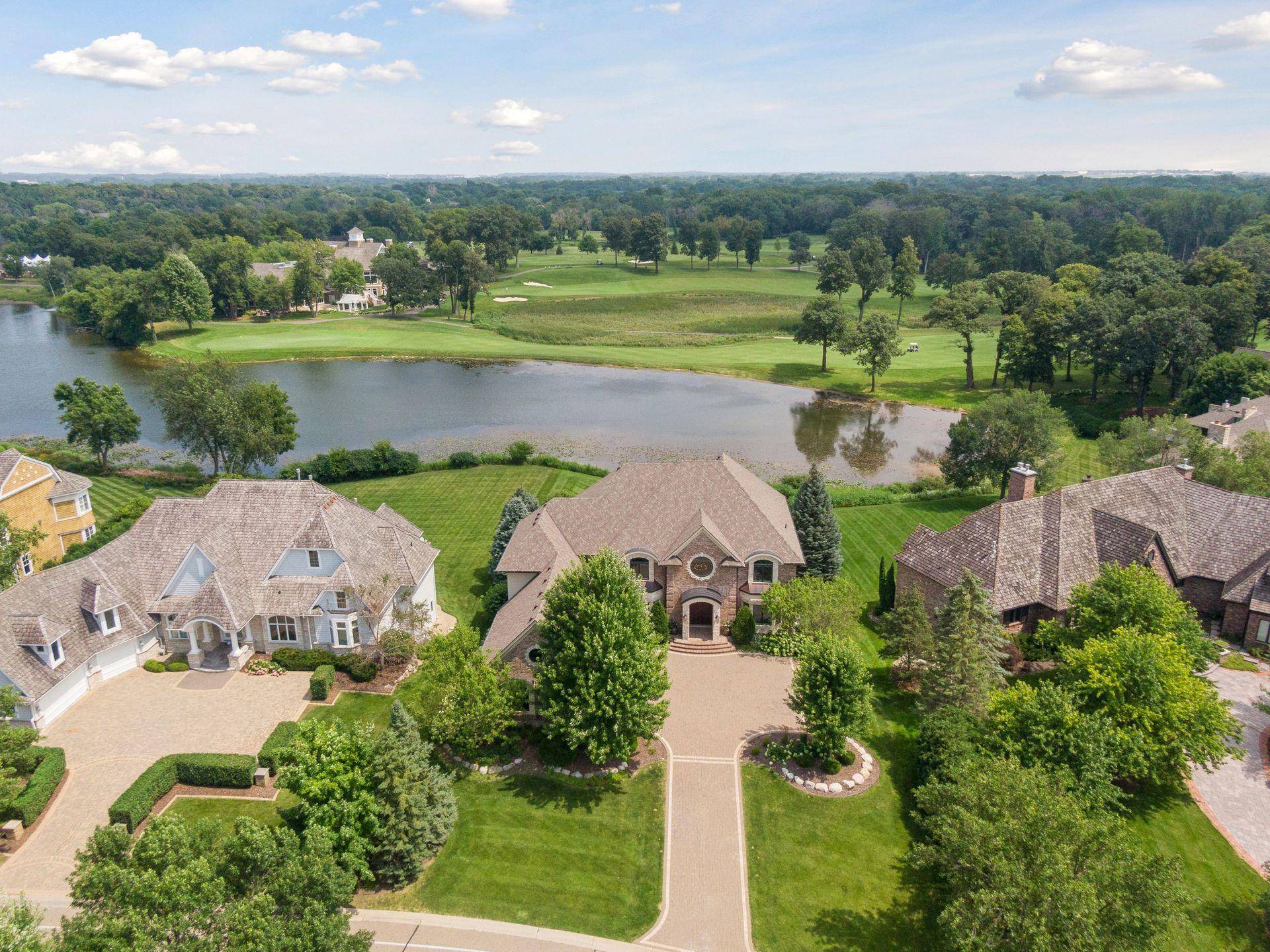 Eden Prairie, MN 55347,18369 Nicklaus WAY