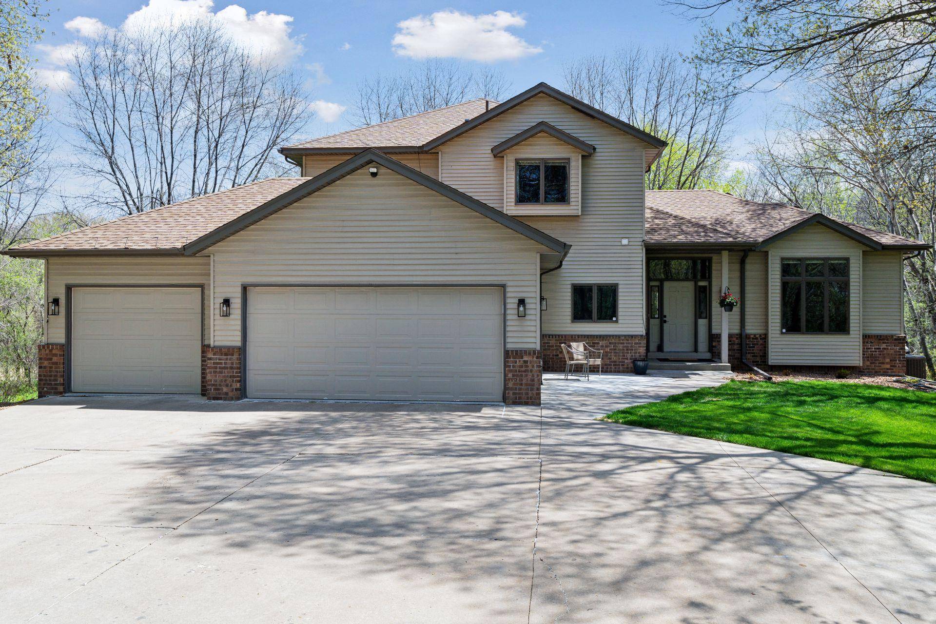 Shakopee, MN 55379,13756 Skyline CIR