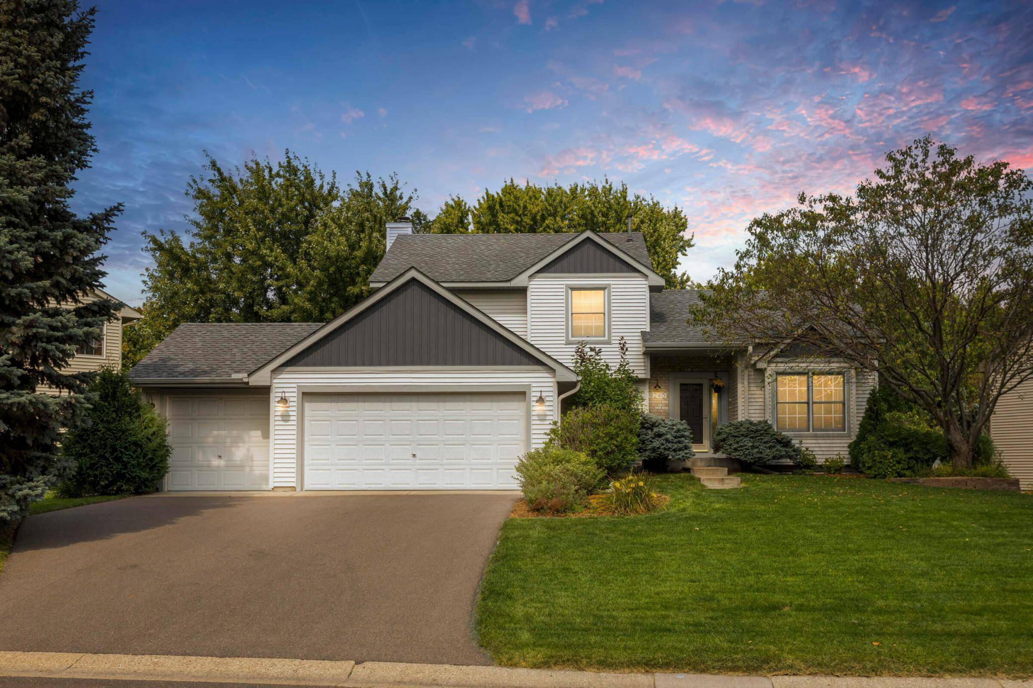 Champlin, MN 55316,9240 Overlook LN