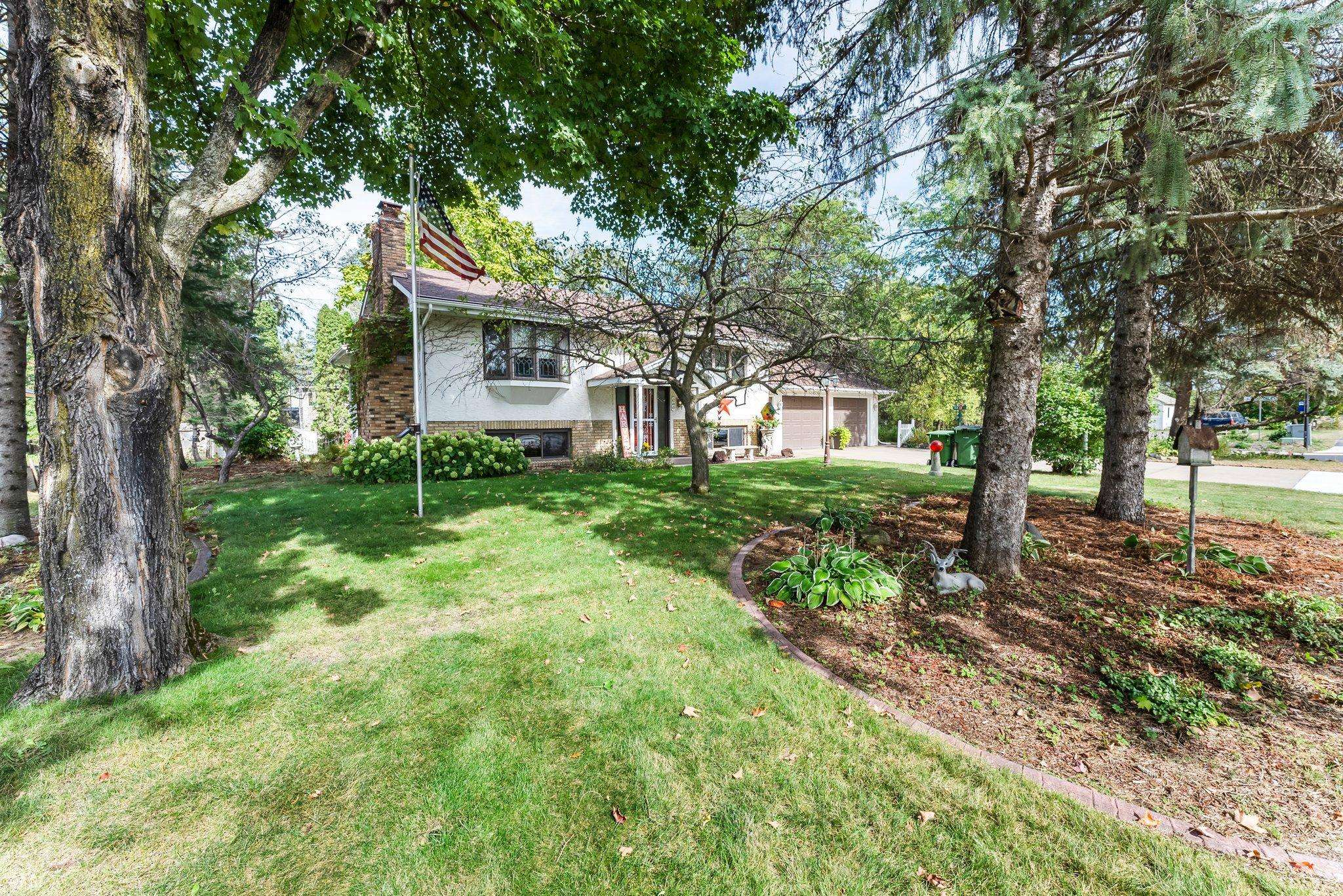 Lino Lakes, MN 55126,245 Ash ST