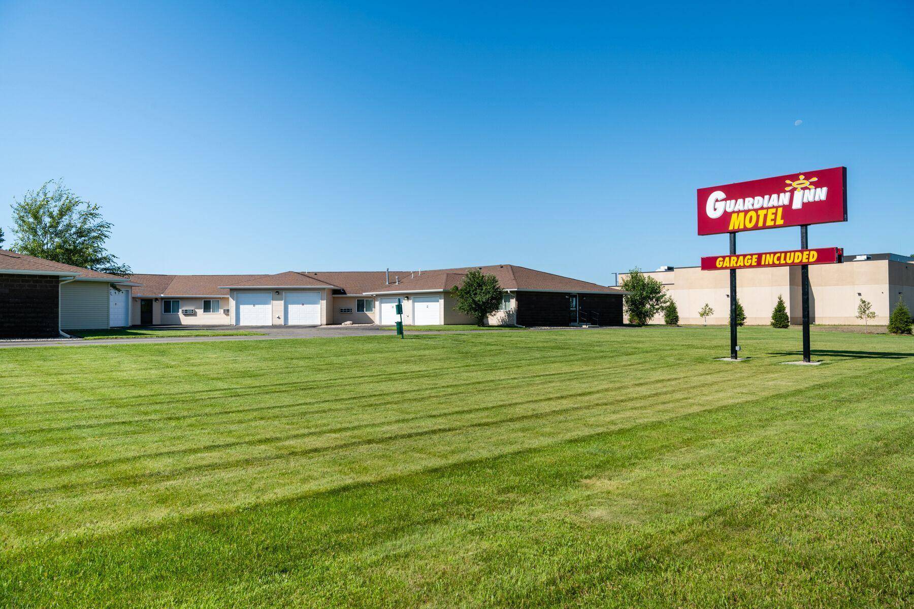 Le Center, MN 56057,550 Commerce DR