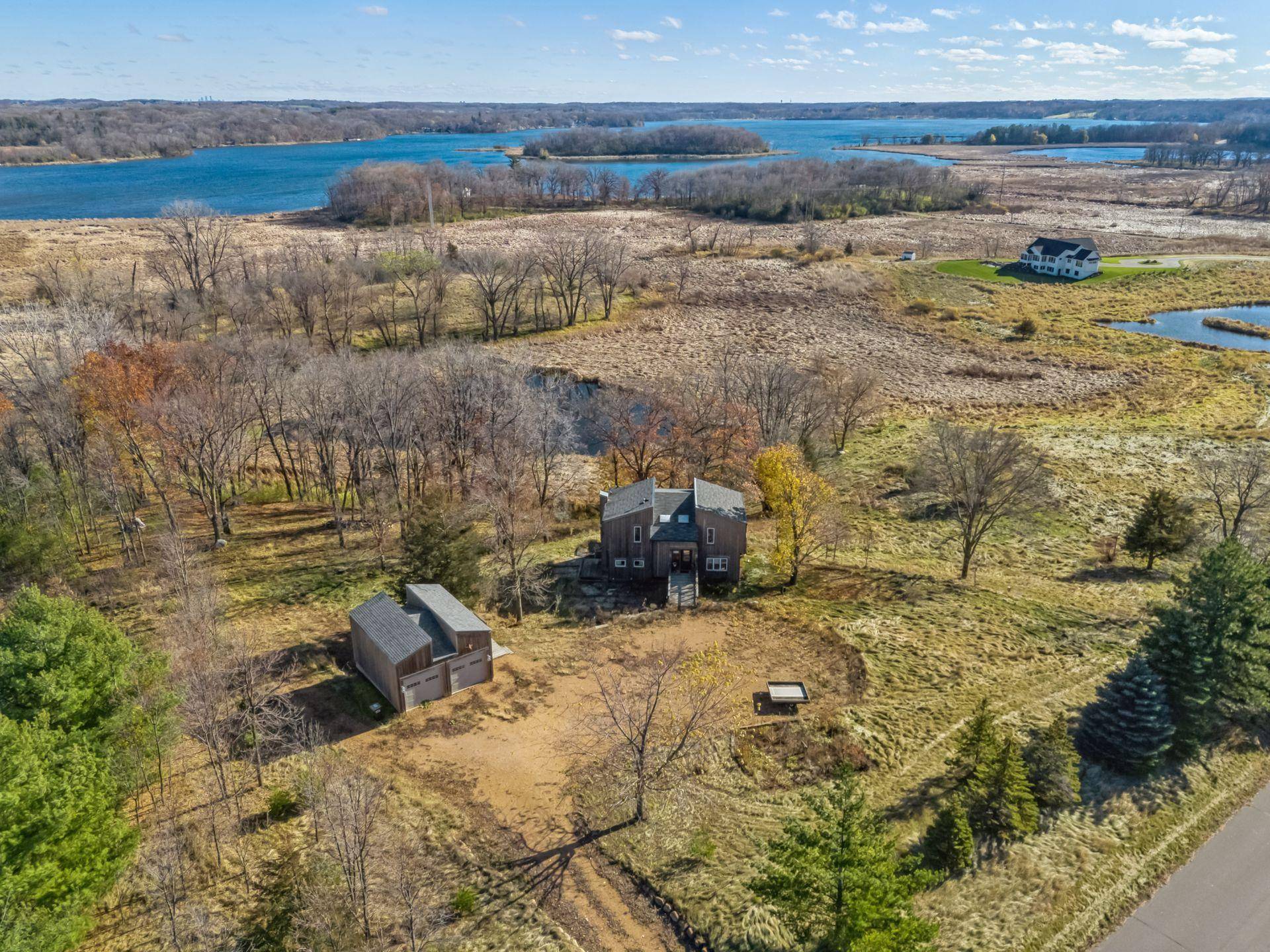 Maple Plain, MN 55359,3590 Independence RD