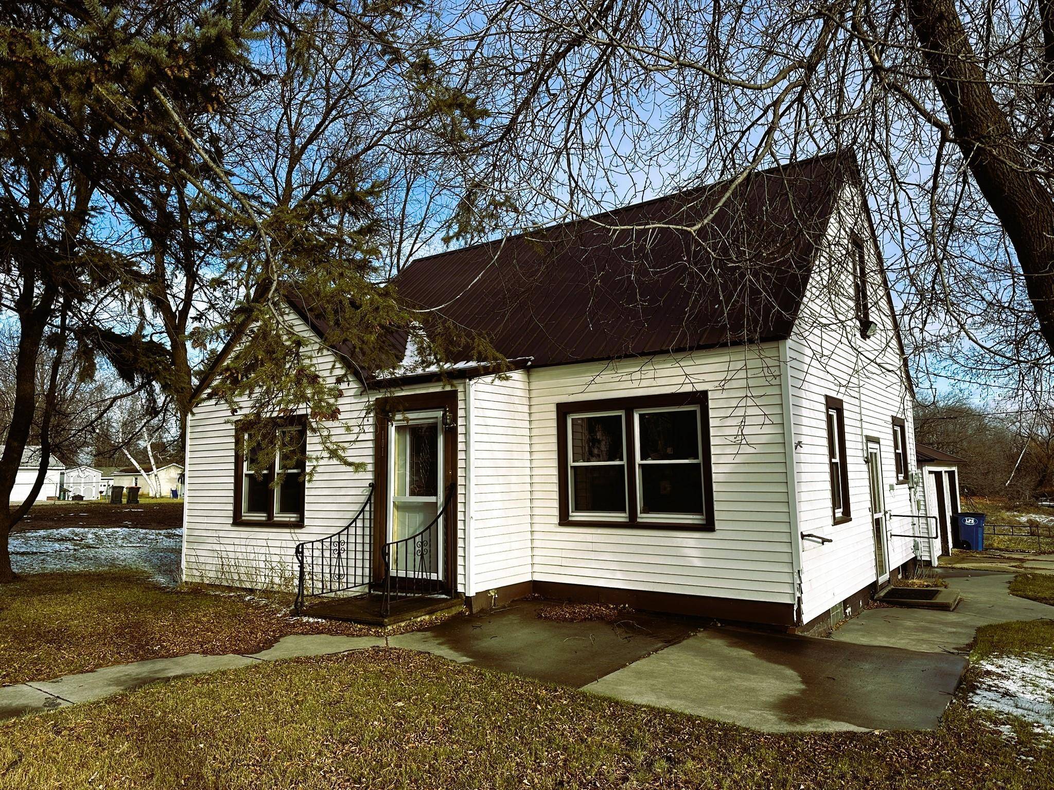 Browerville, MN 56438,101 Main ST S