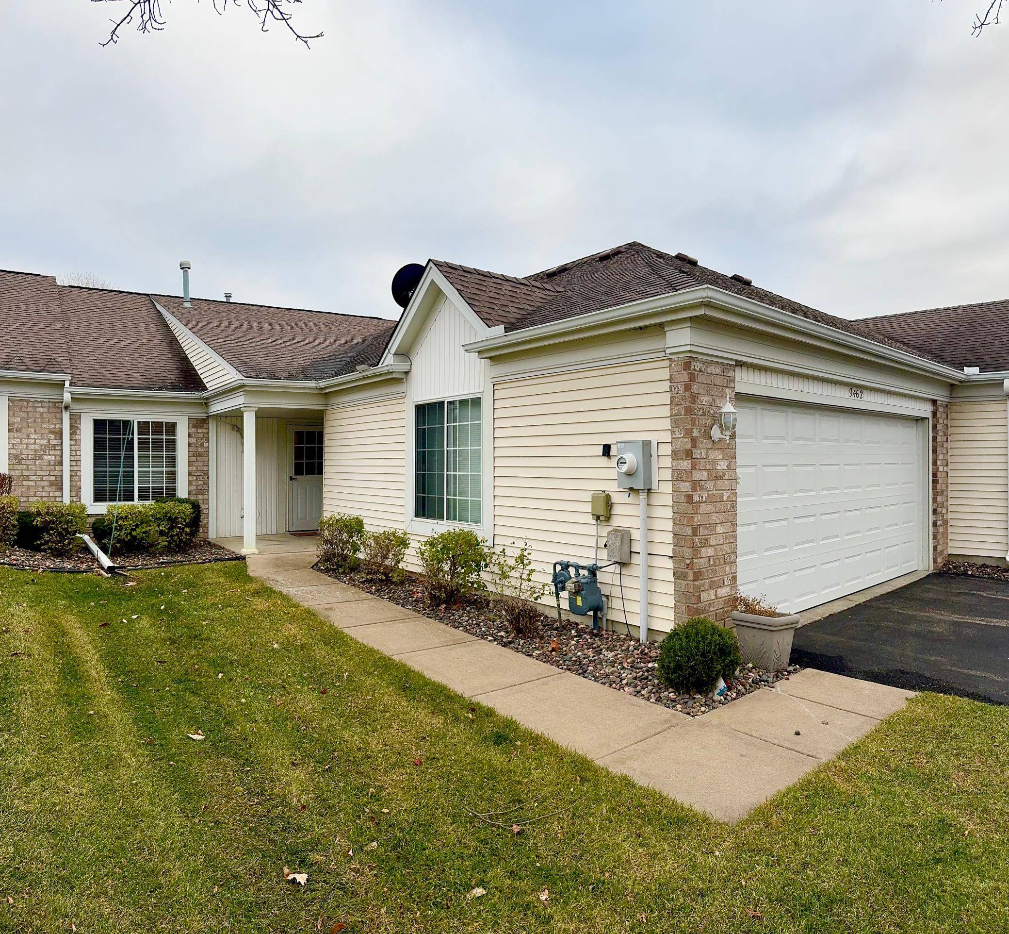 Champlin, MN 55316,9462 Prairieview TRL N