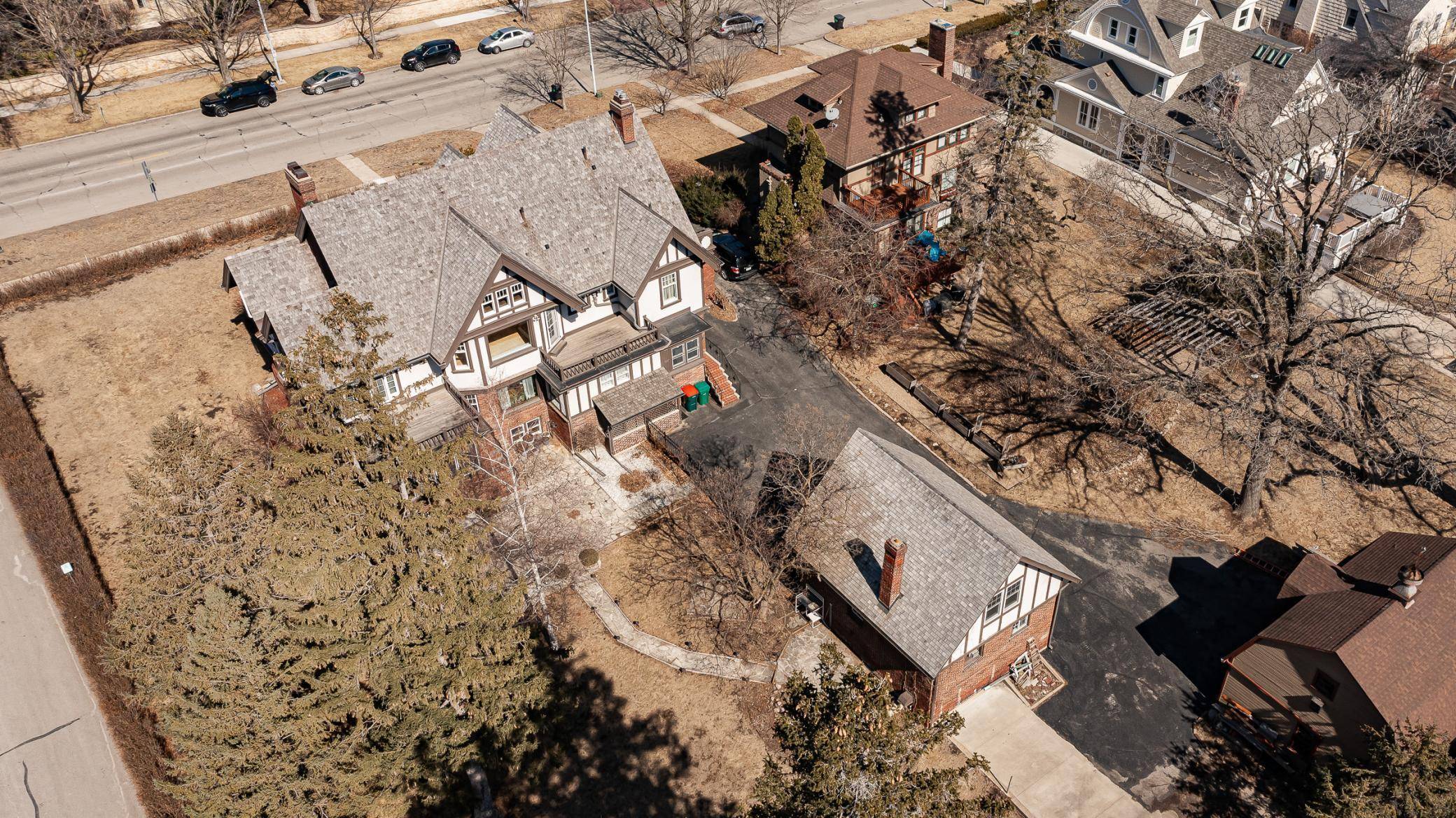 Rochester, MN 55902,724 4th ST SW