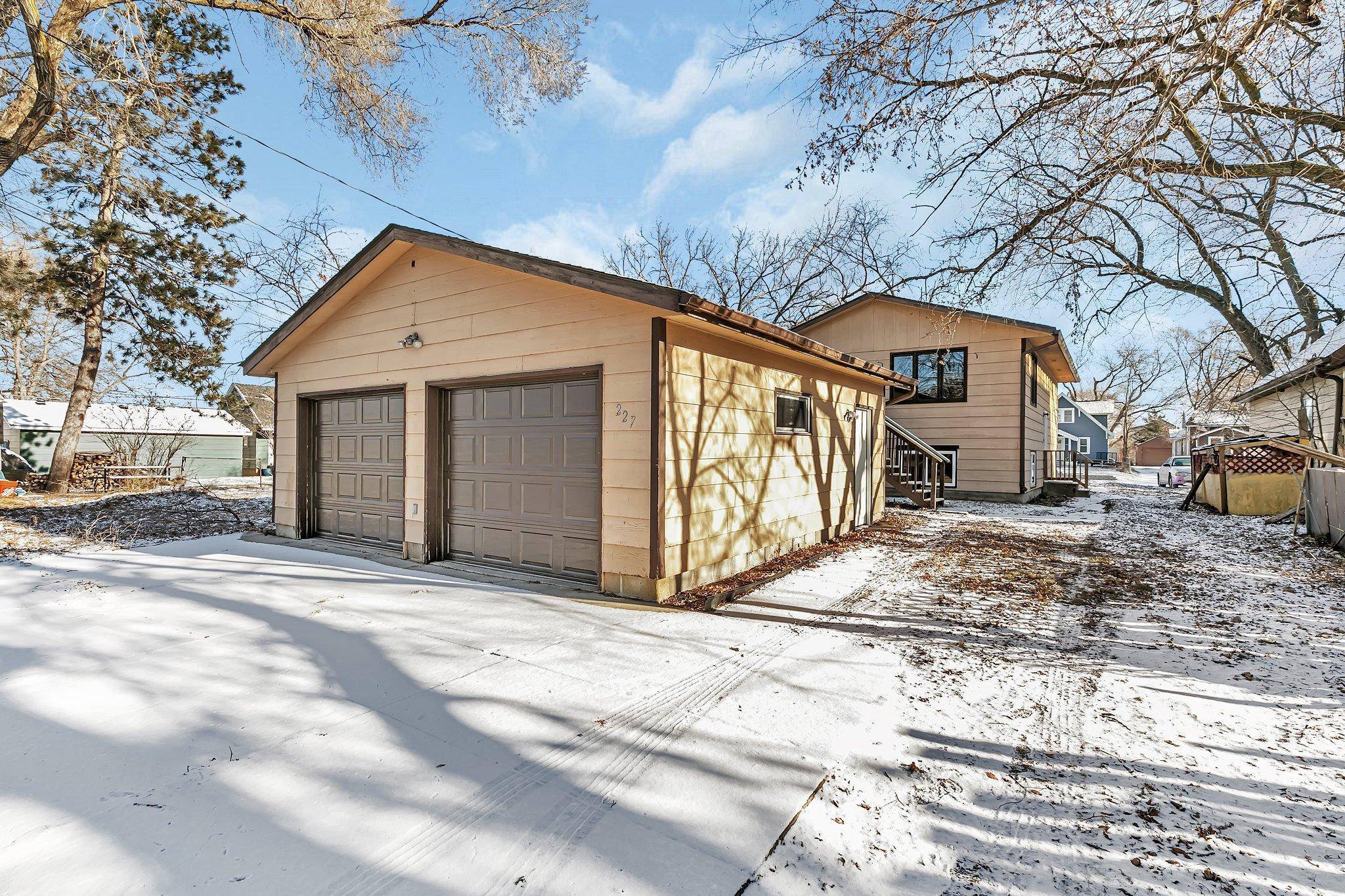 Saint Cloud, MN 56303,227 35th AVE N