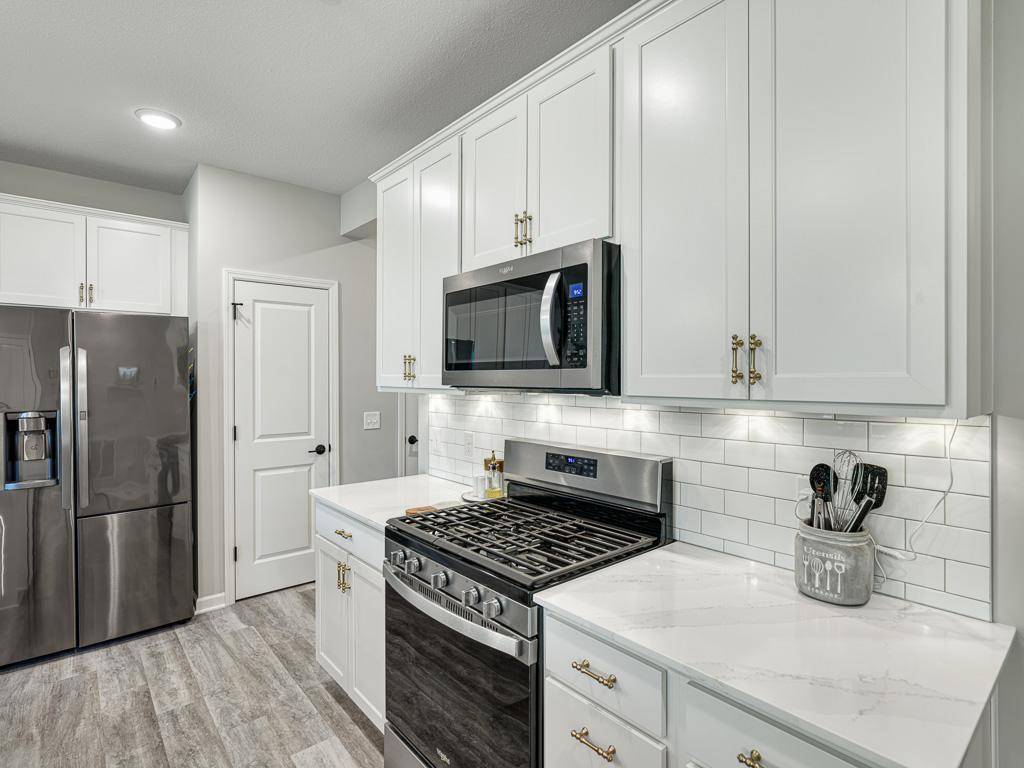 Saint Paul, MN 55123,4921 Avery CT