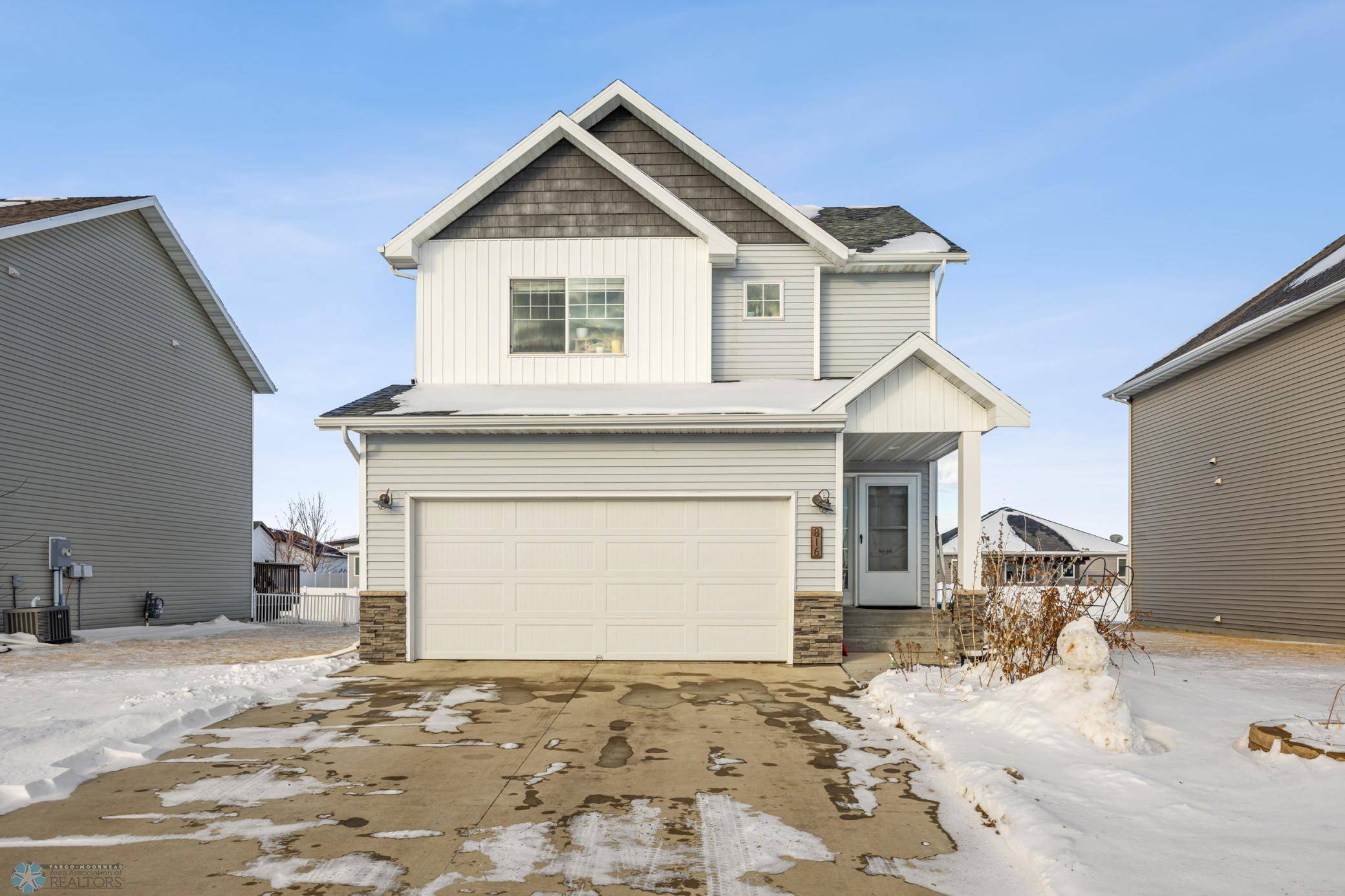 West Fargo, ND 58078,816 Cathy DR W