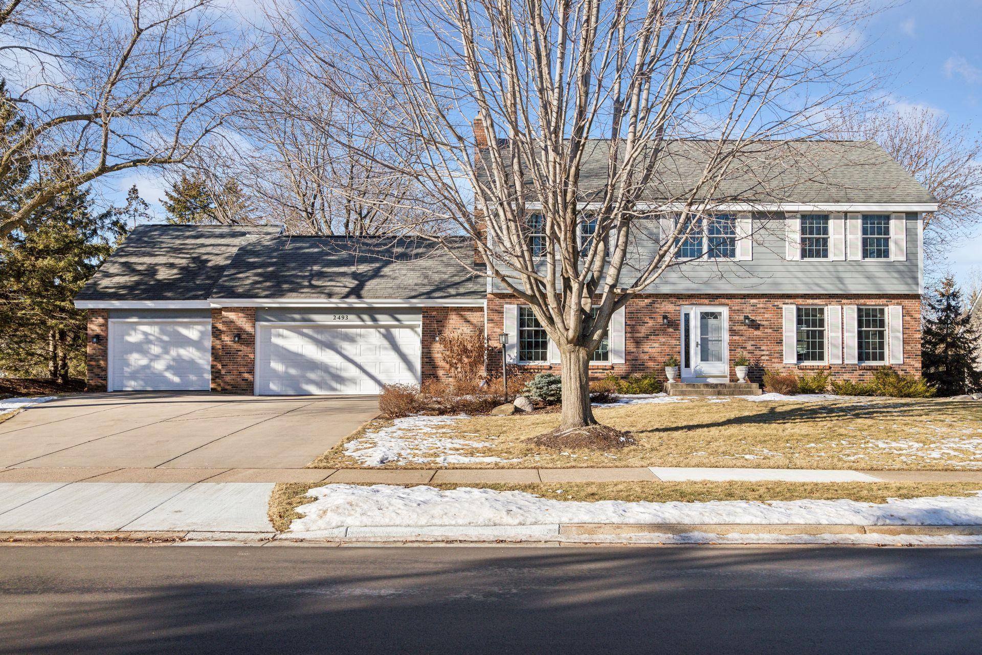 Saint Paul, MN 55120,2493 Bridgeview CT