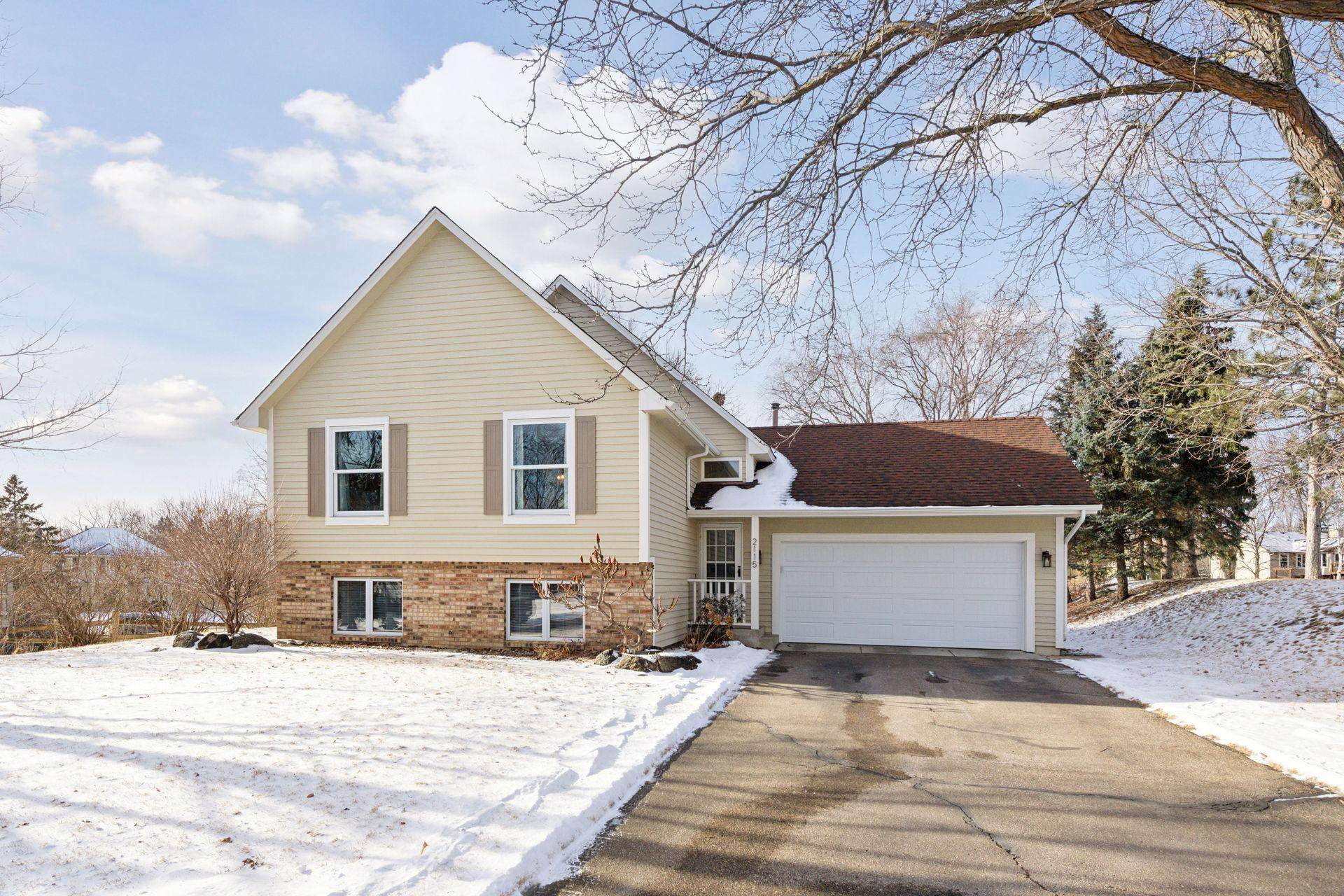 Minneapolis, MN 55447,2115 Black Oaks LN N
