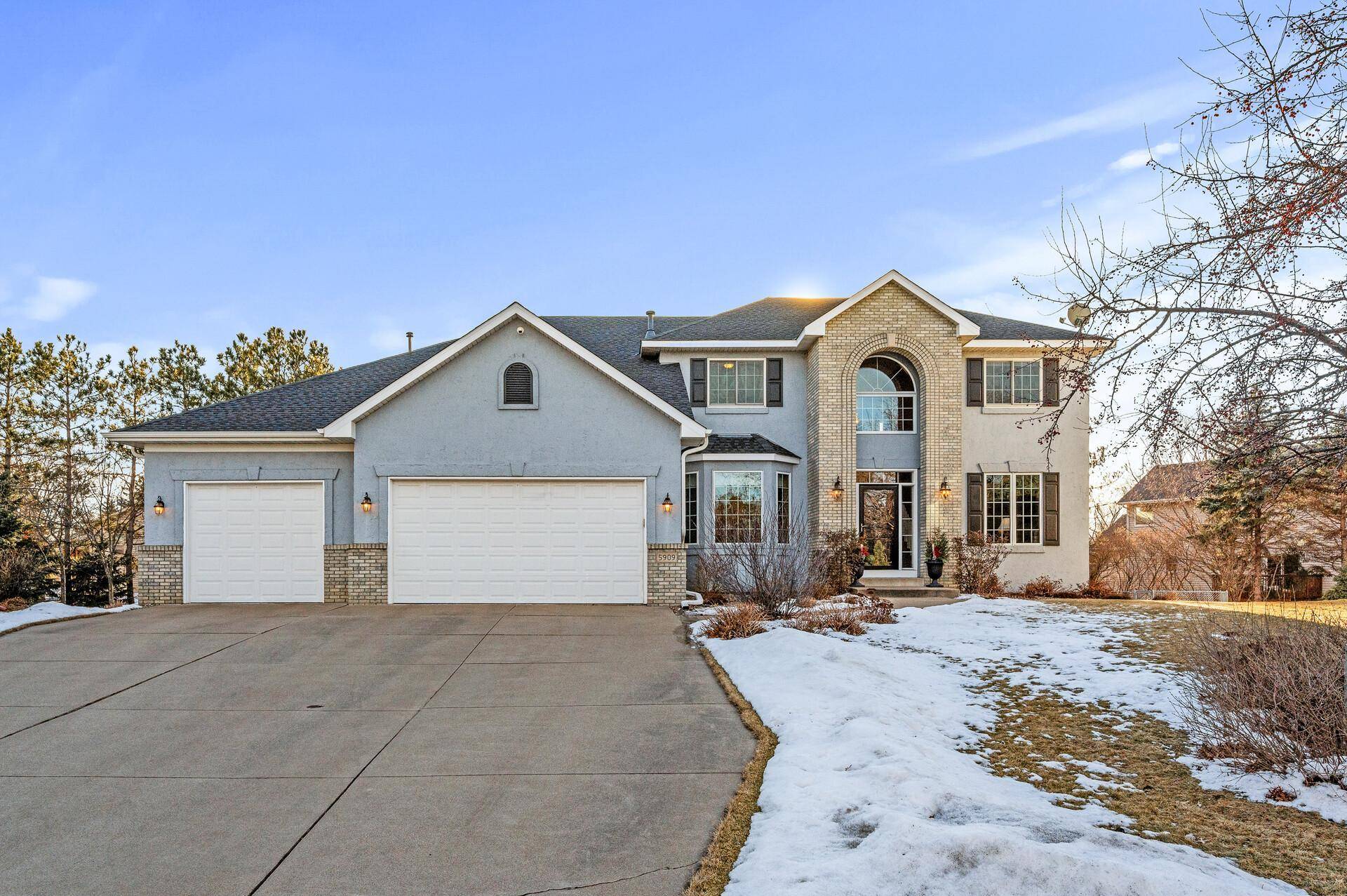 Saint Paul, MN 55126,5909 Ridge Creek RD