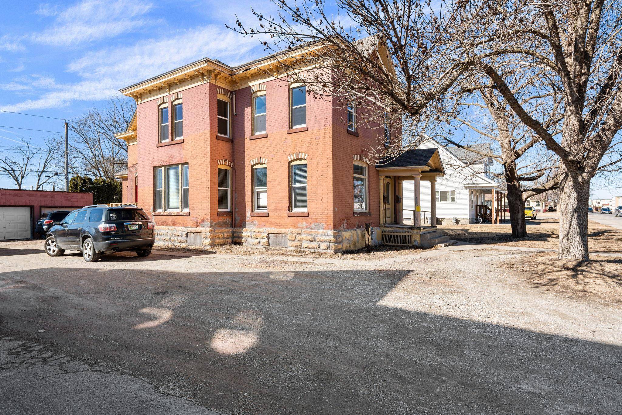 Owatonna, MN 55060,416 Oak AVE