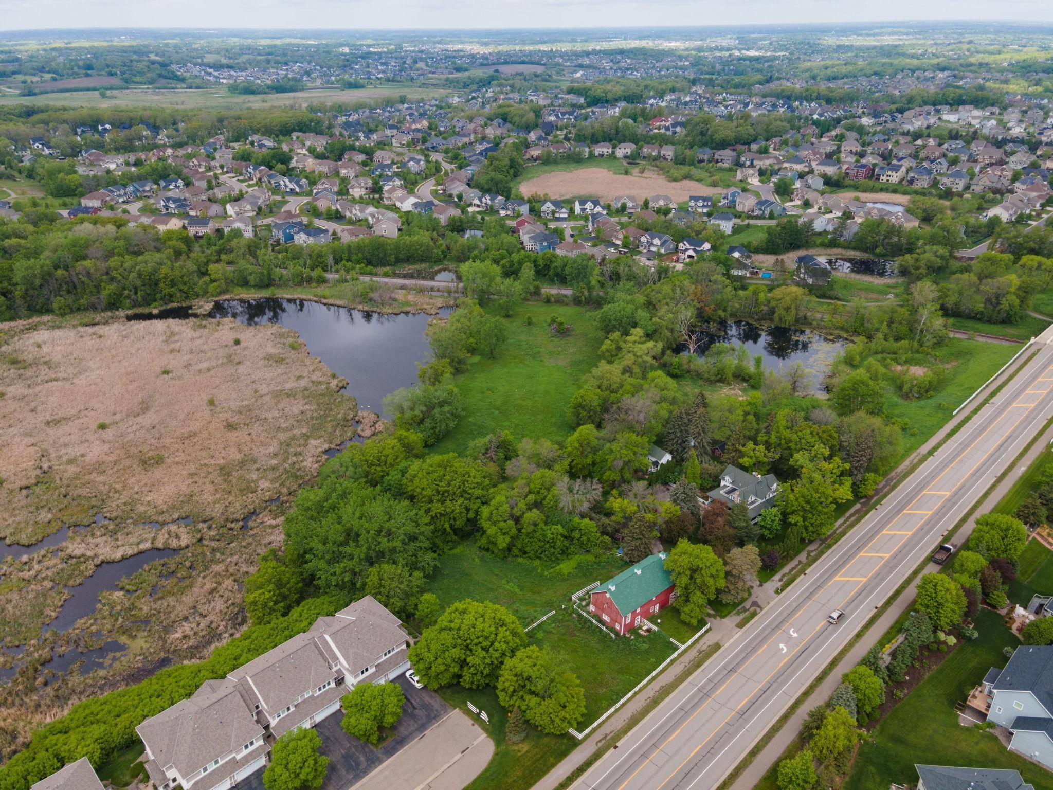 Minneapolis, MN 55446,5215 Vicksburg LN N