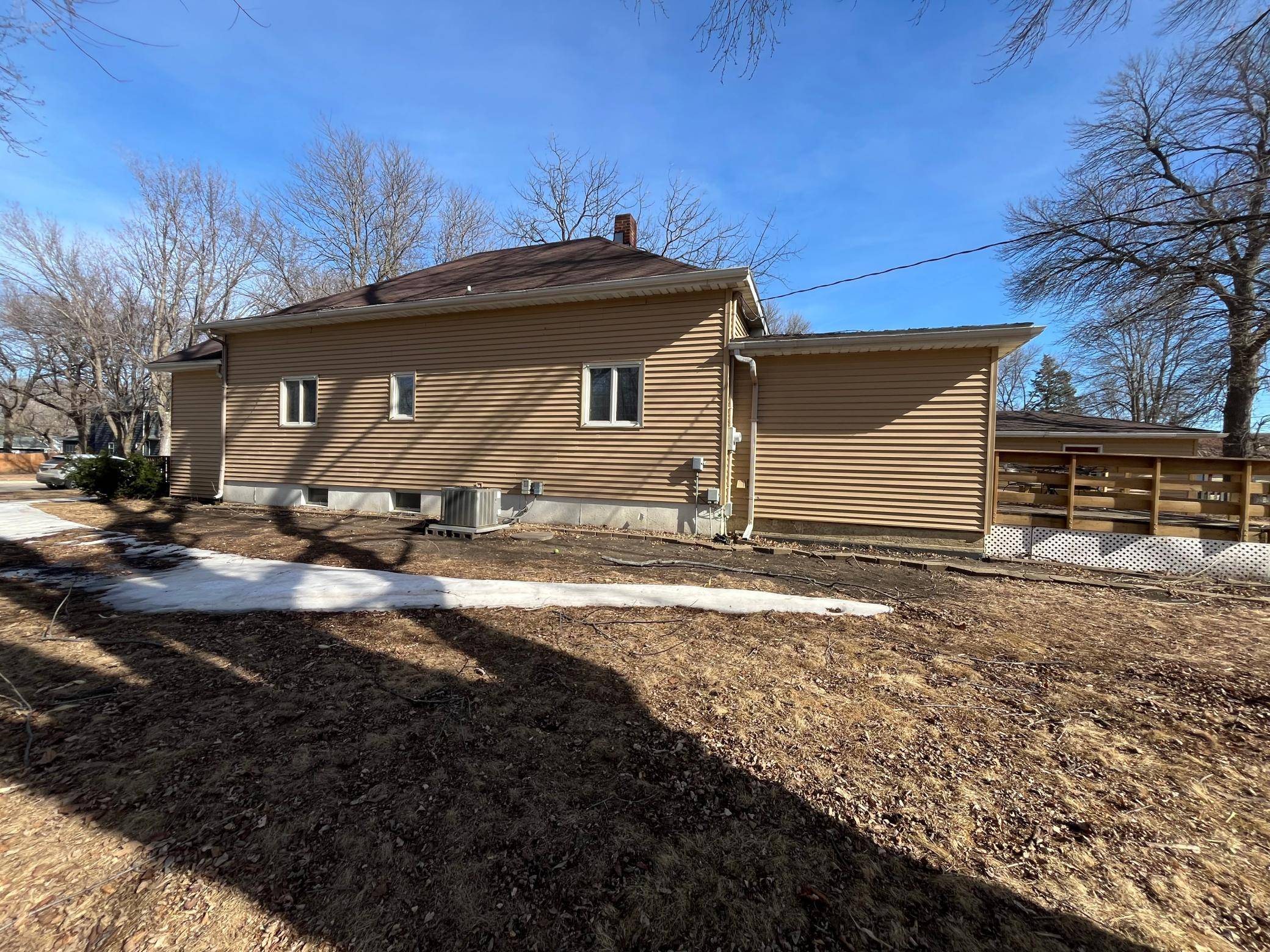 Tracy, MN 56175,361 Hollett ST